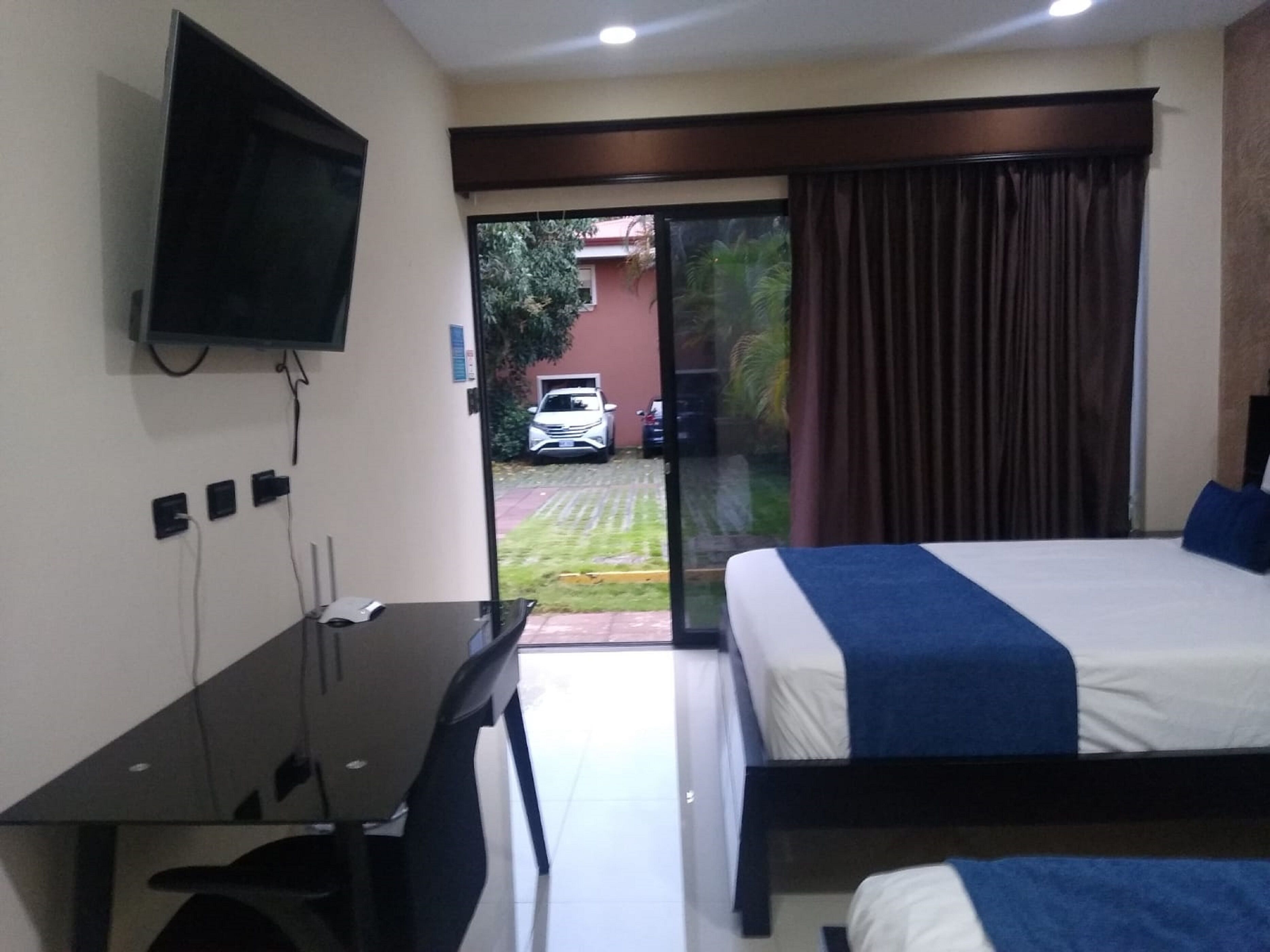 Suites Merlyn Aeropuerto