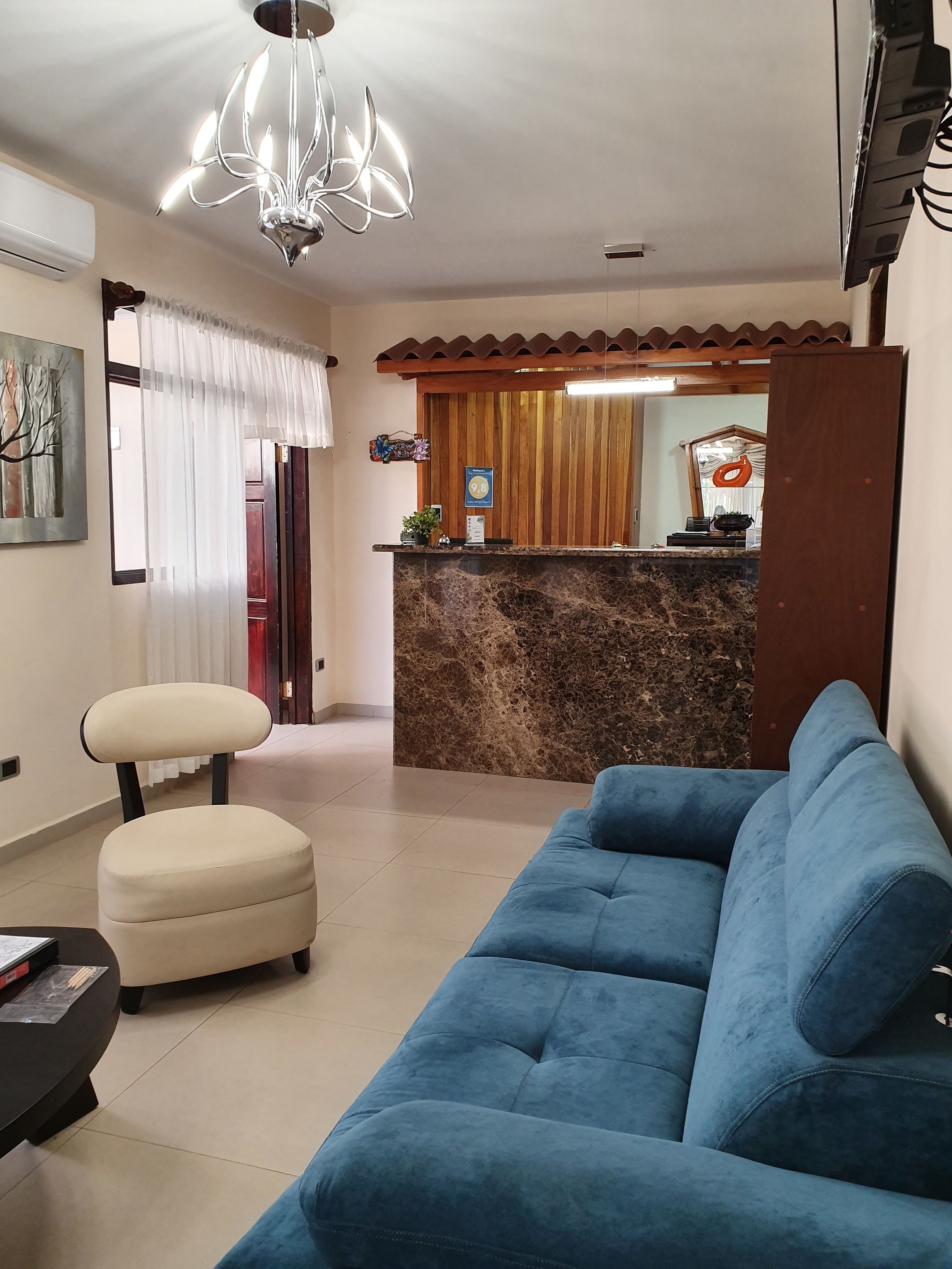 Suites Merlyn Aeropuerto