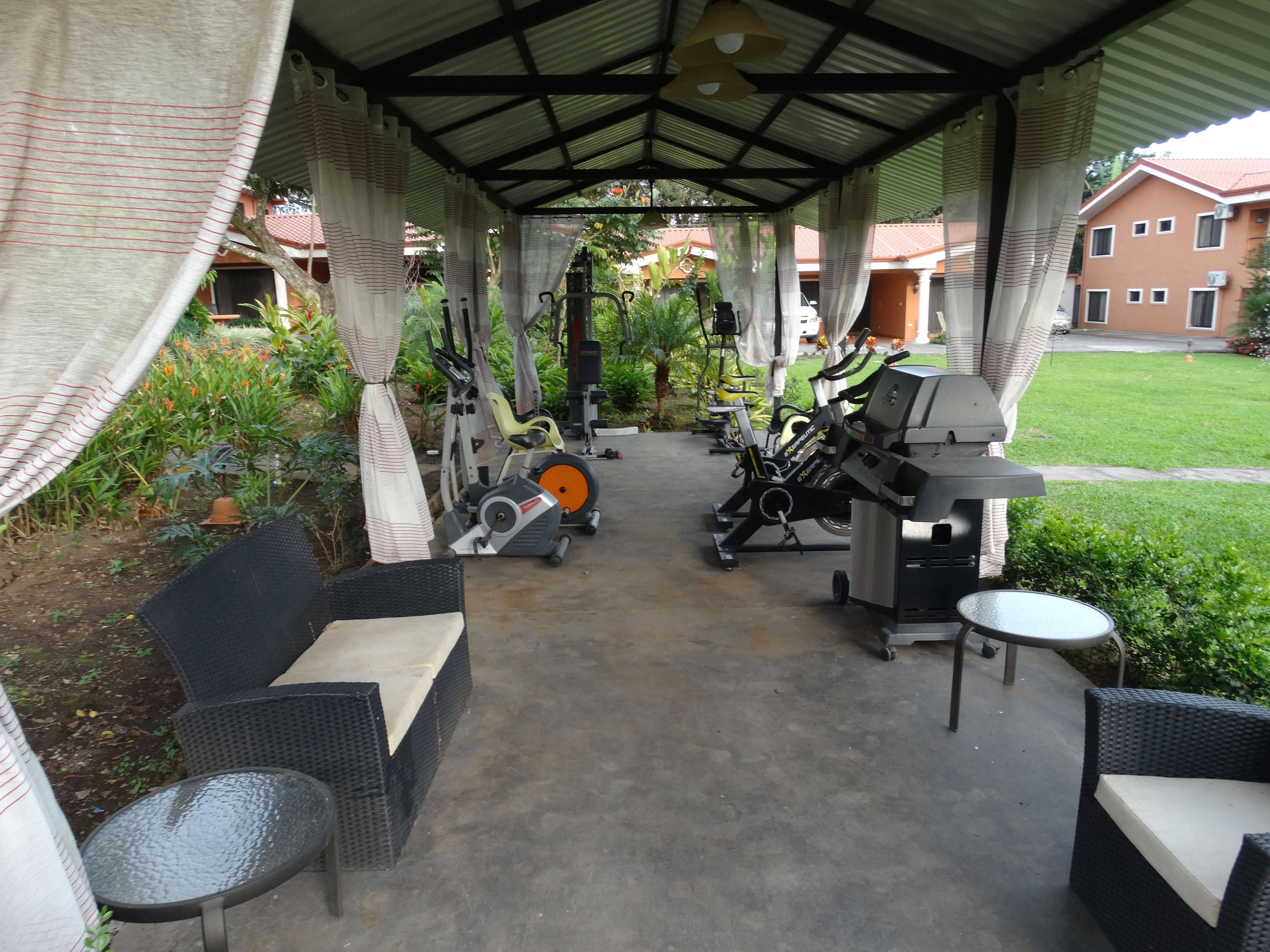 Suites Merlyn Aeropuerto