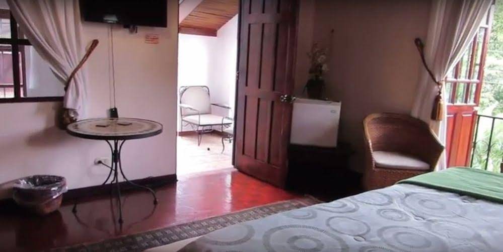 Cariari Bed & Breakfast