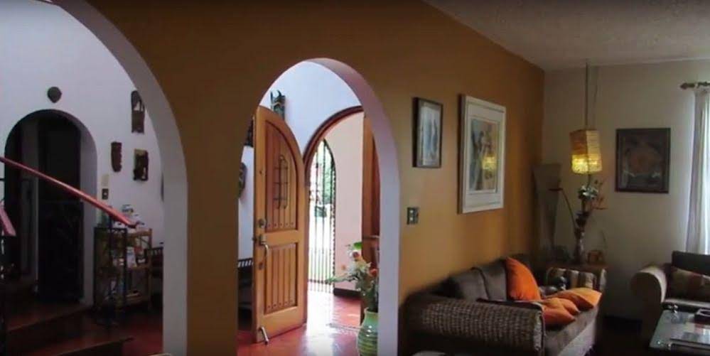 Cariari Bed & Breakfast