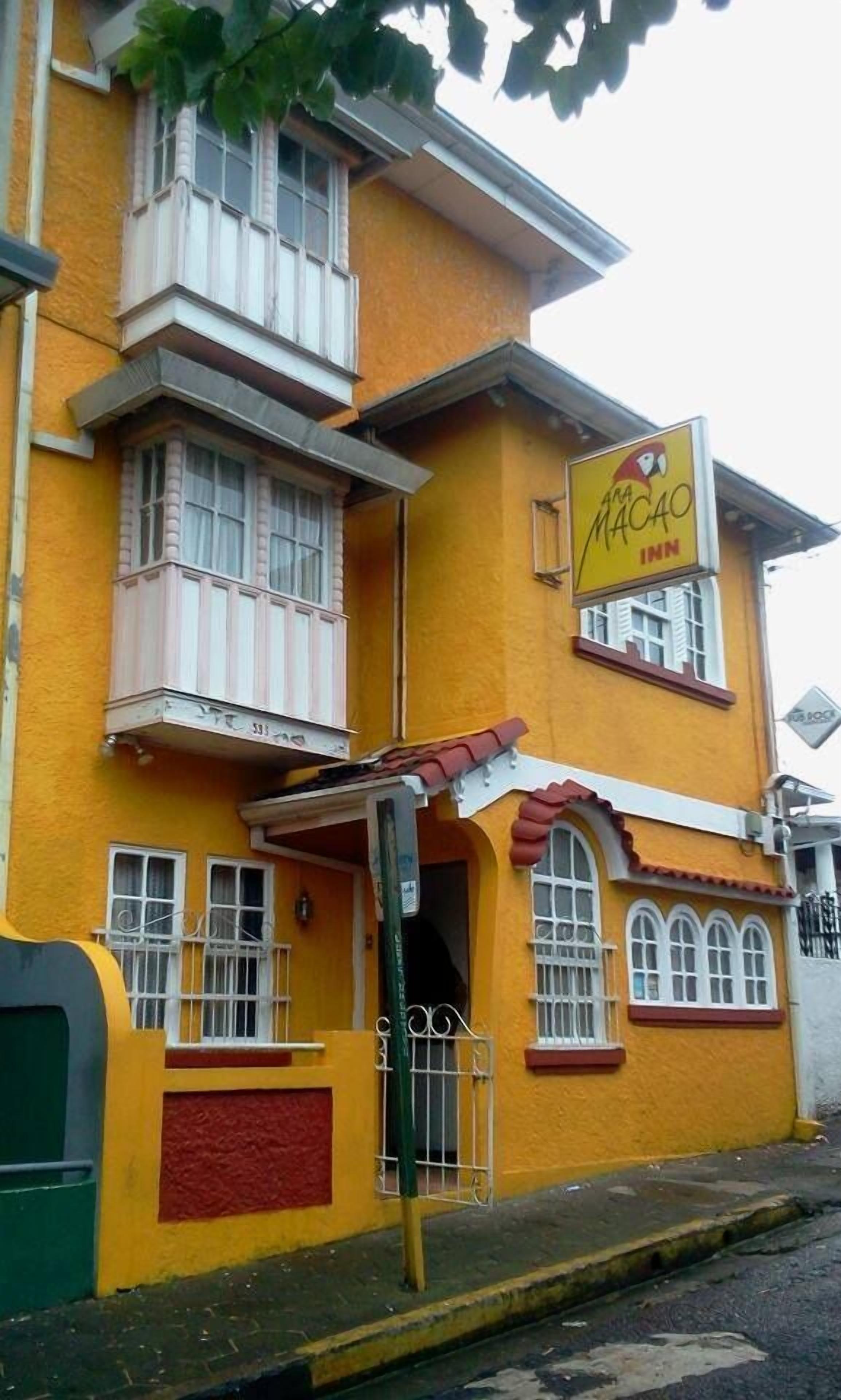Ara Macao Inn