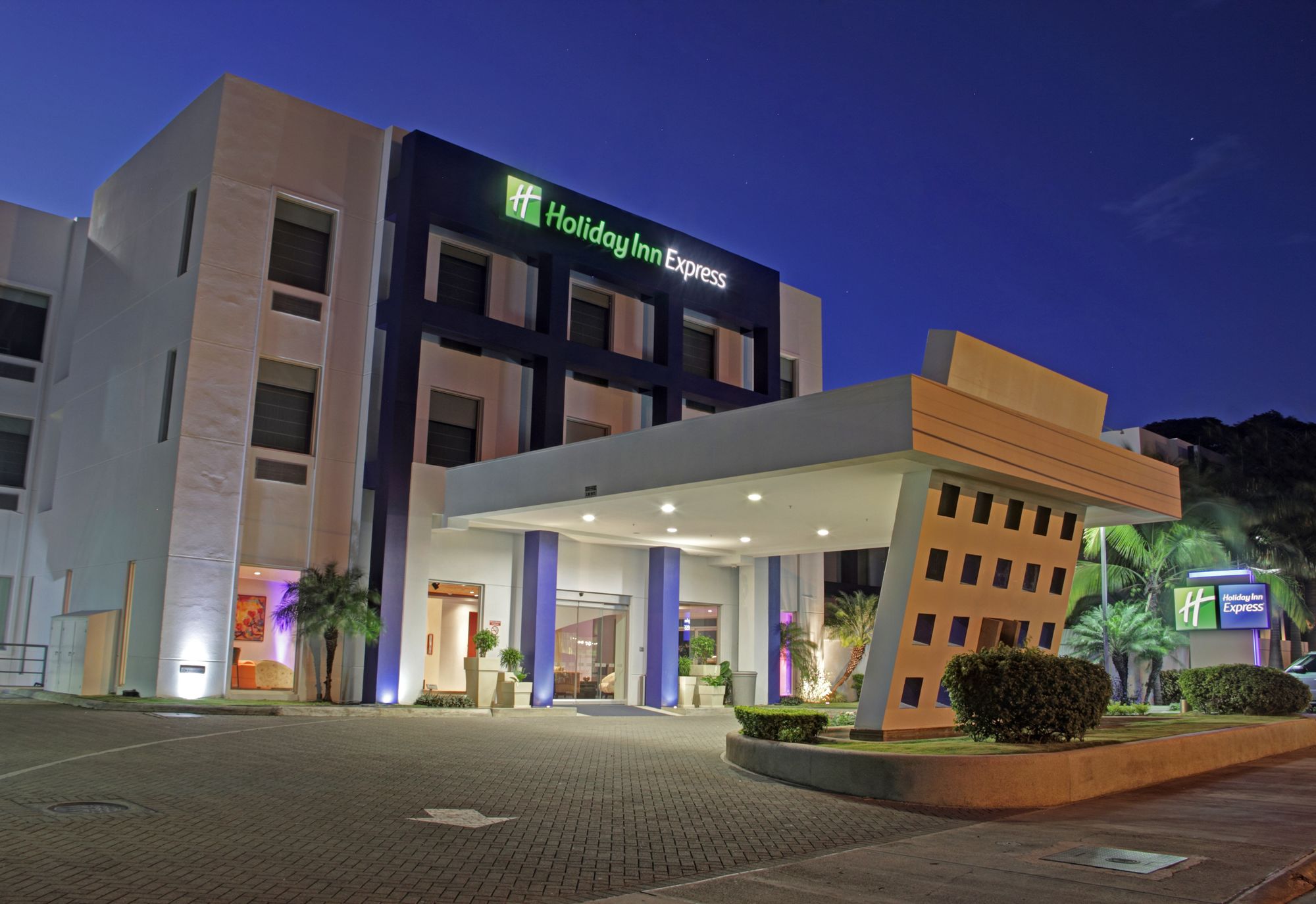 Holiday Inn Express San Jose Forum