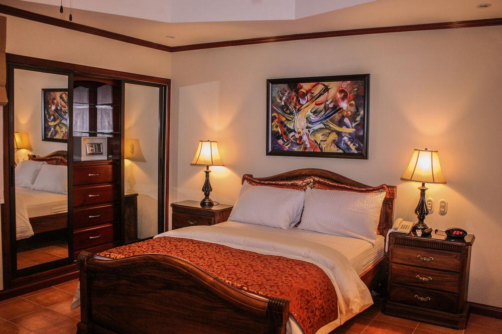 Hotel Casa Roland San José