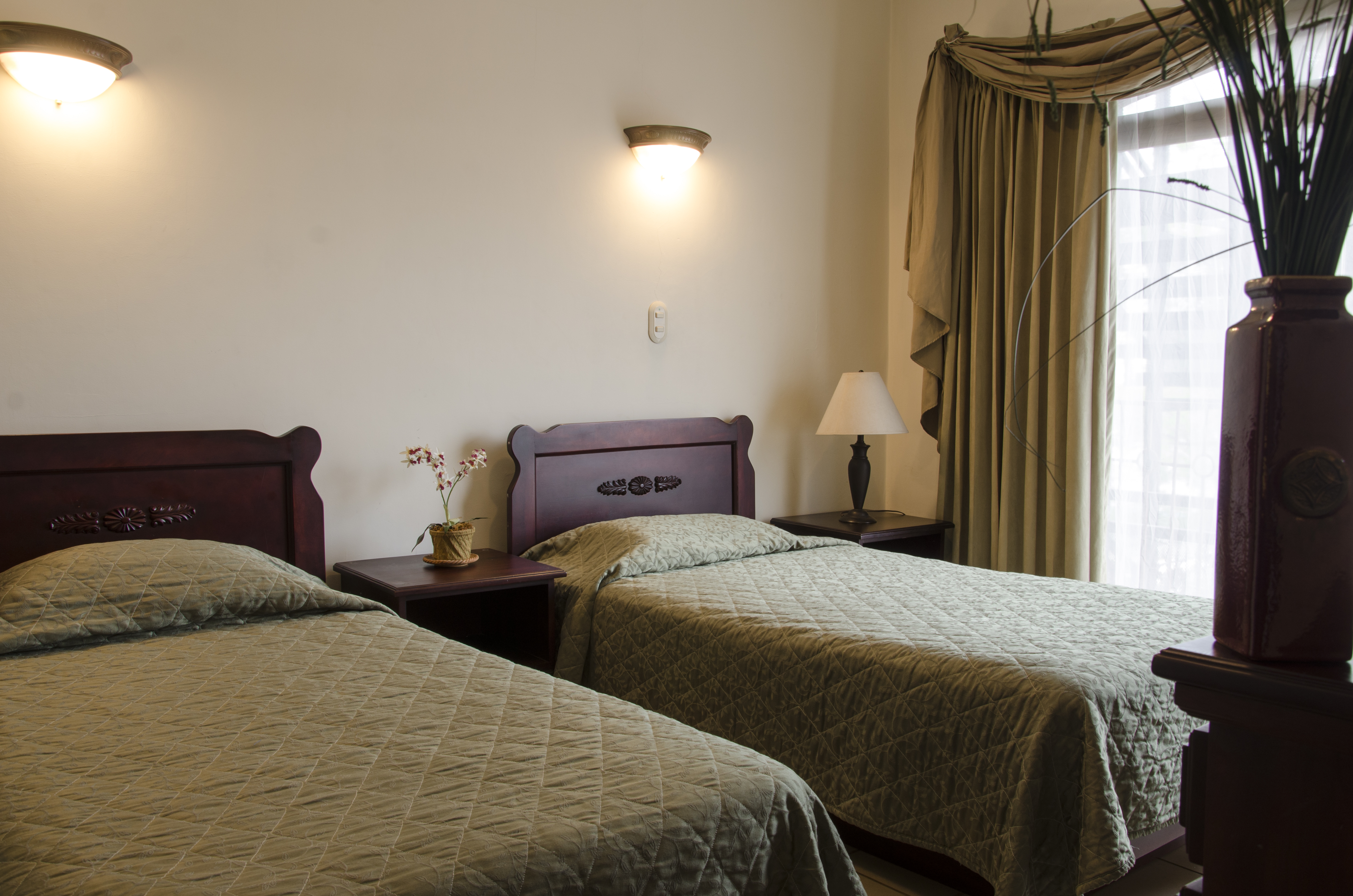 Hotel Plaza Real Suites & Apartments