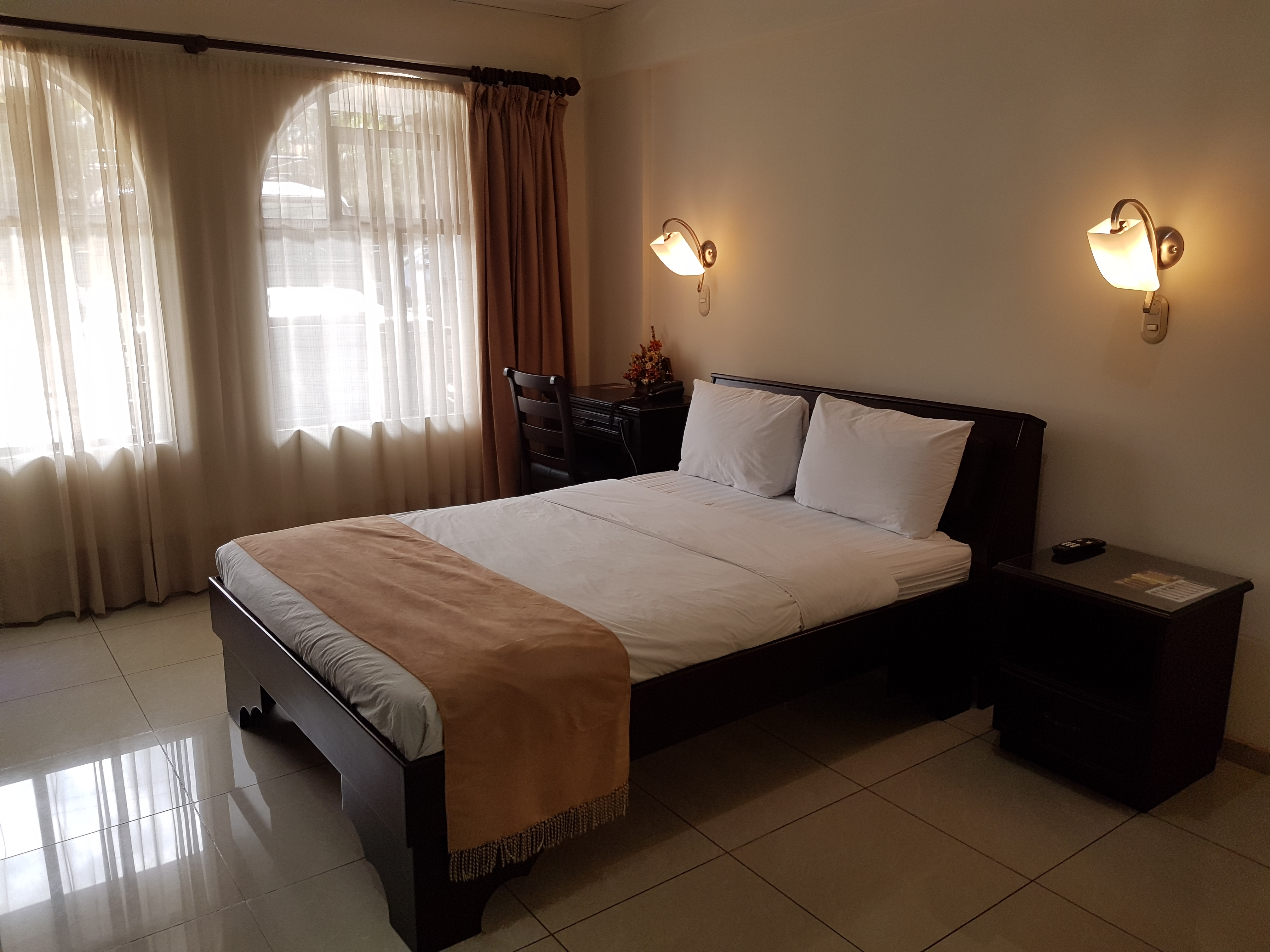 Hotel Plaza Real Suites & Apartments