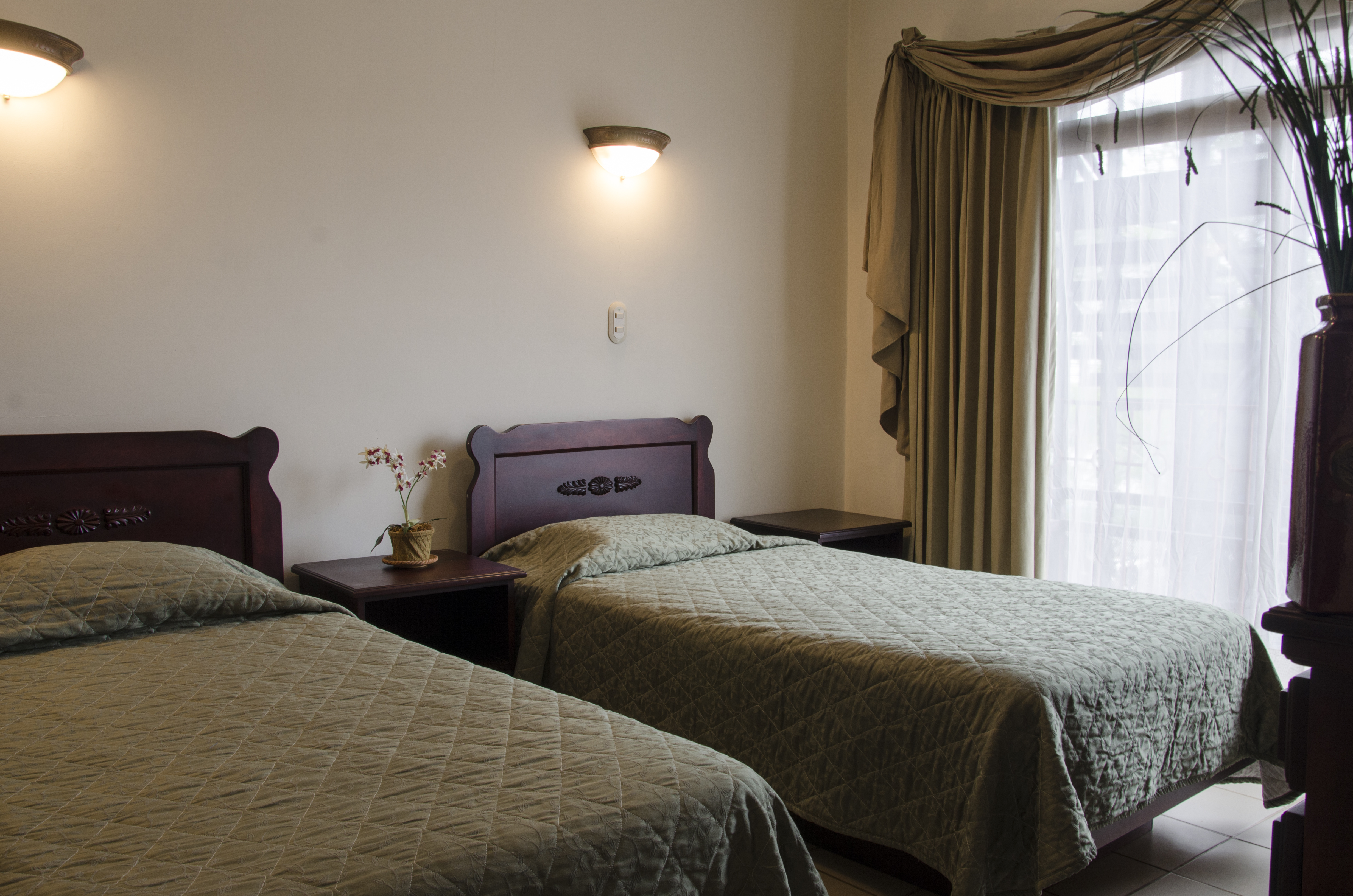 Hotel Plaza Real Suites & Apartments