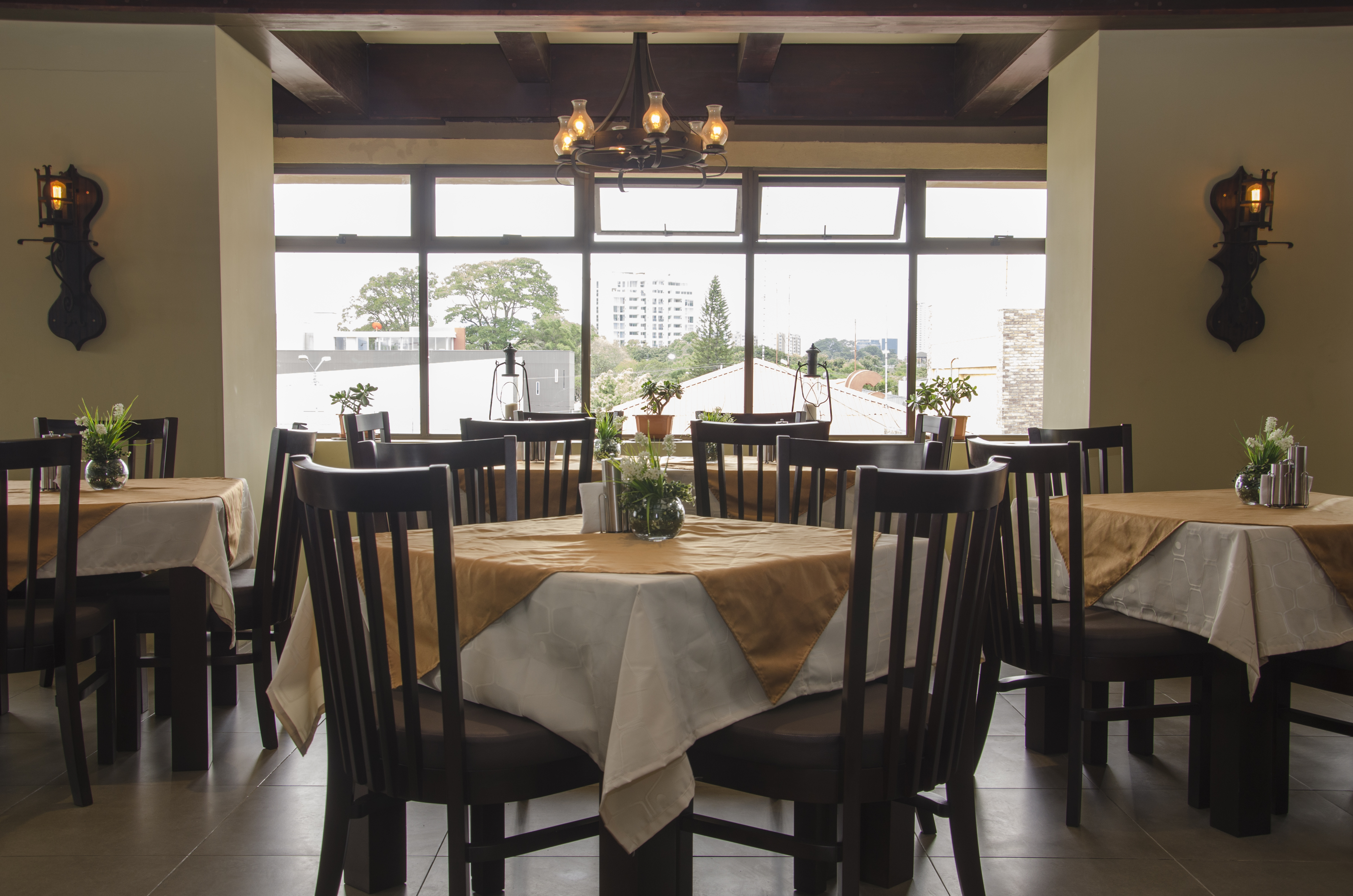 Hotel Plaza Real Suites & Apartments