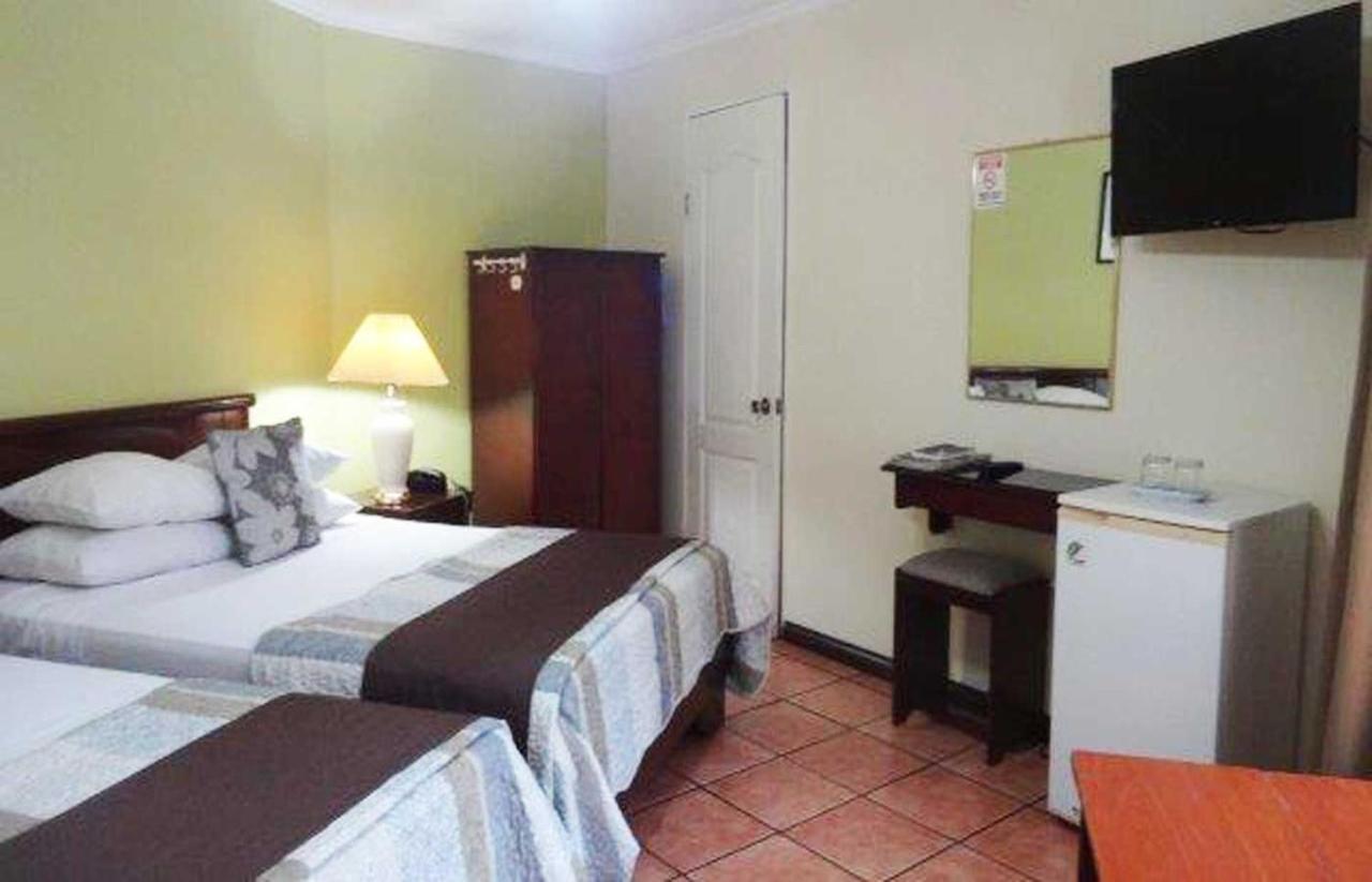 Hotel Puerta del Sol