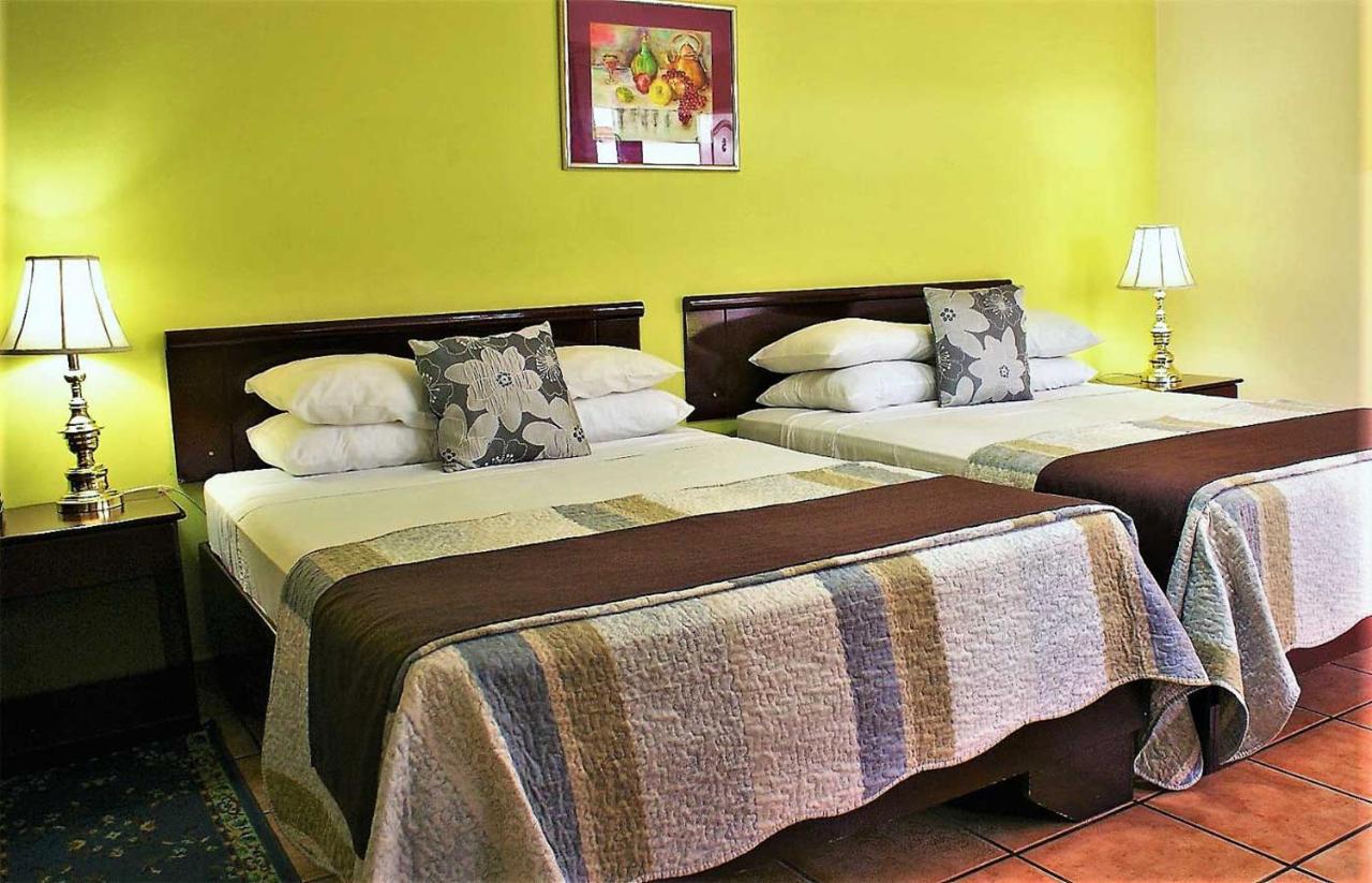 Hotel Puerta del Sol