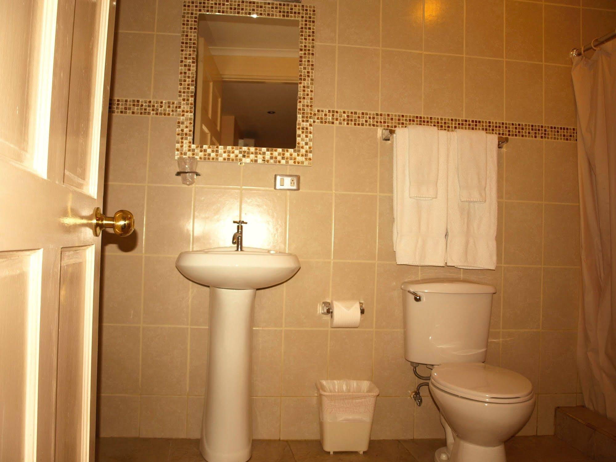 The Palm House Inn