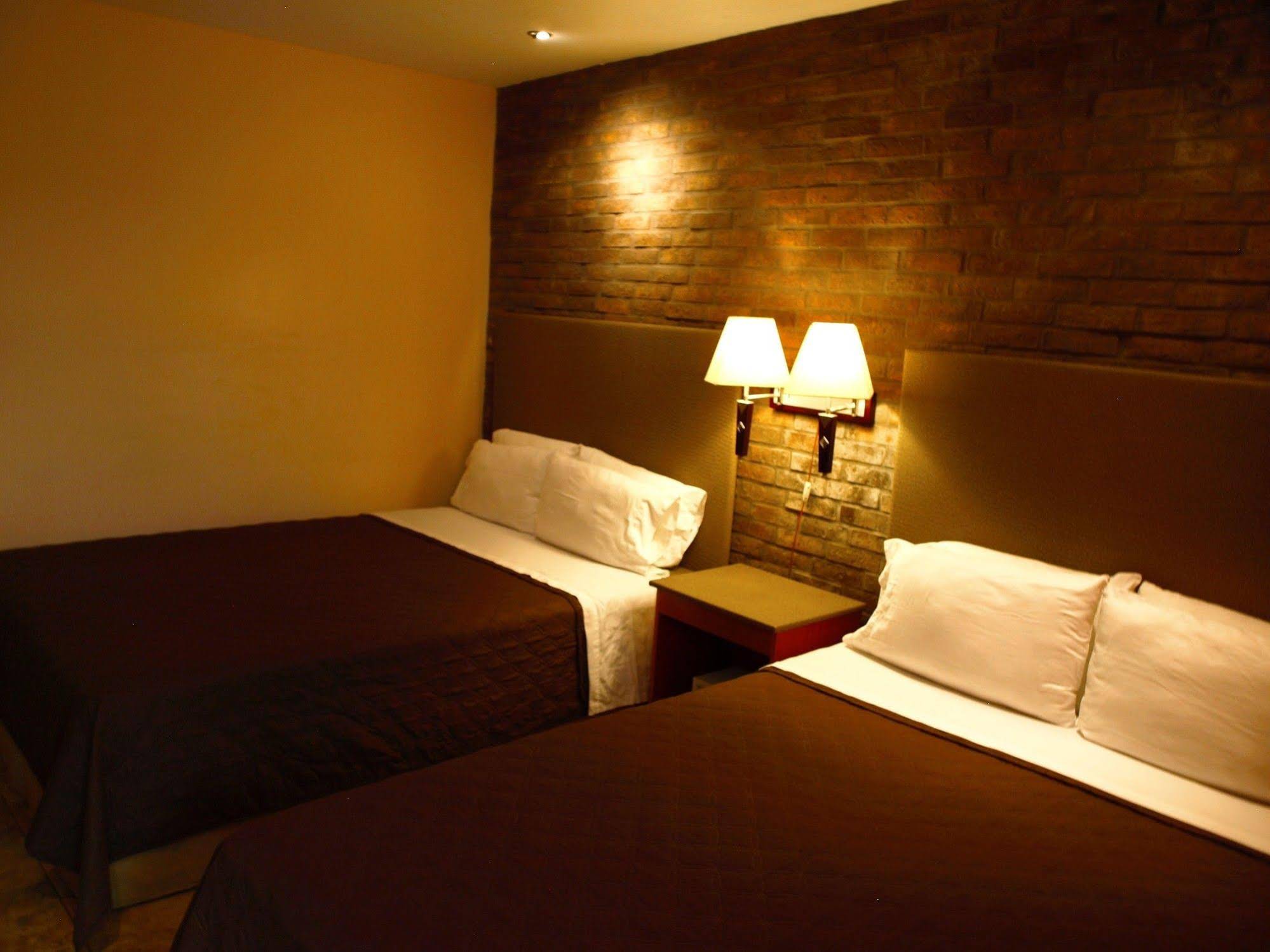The Palm House Inn