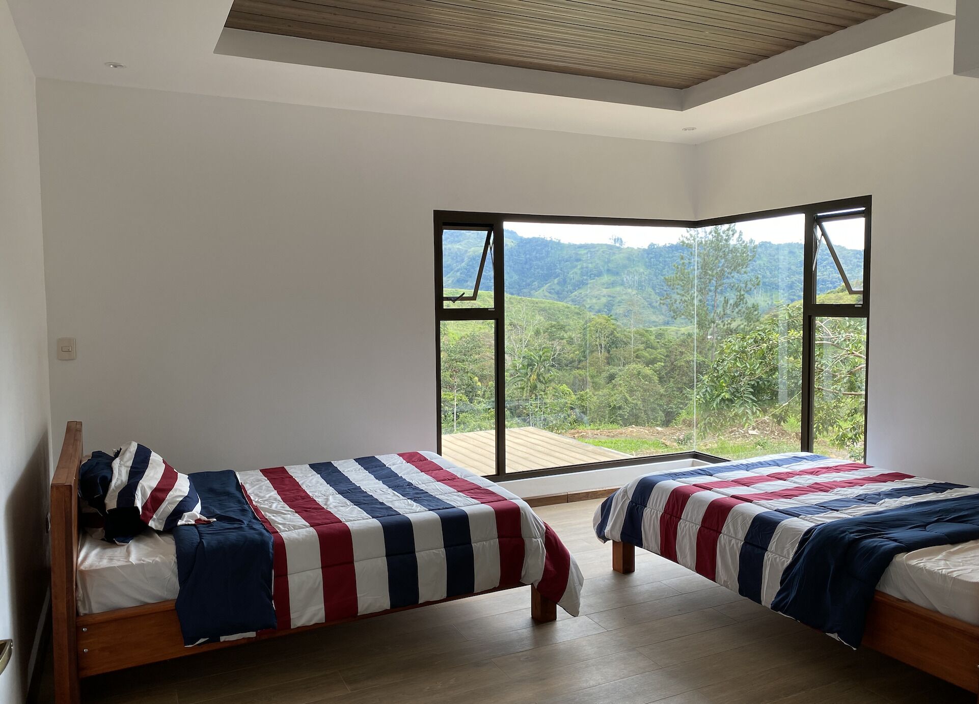 Arte De Plumas Birding Lodge