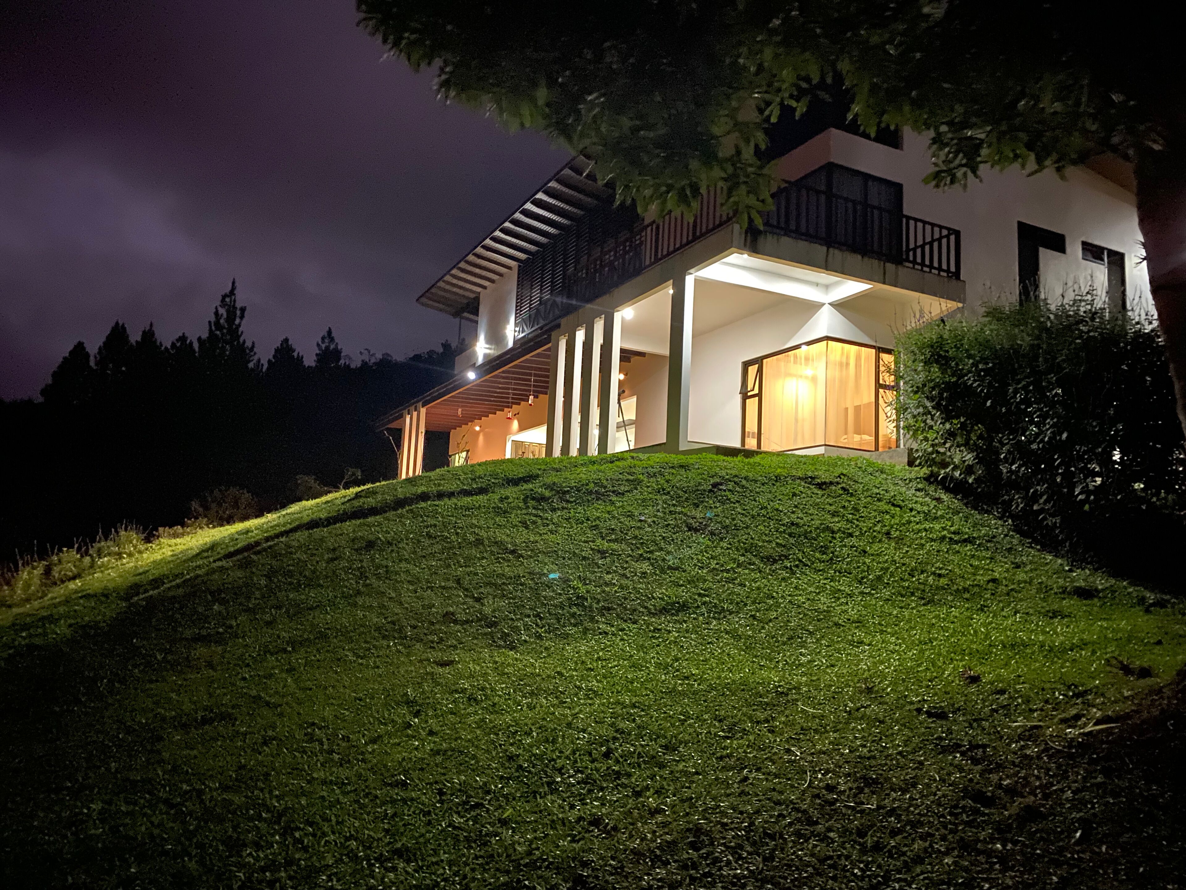 Arte De Plumas Birding Lodge