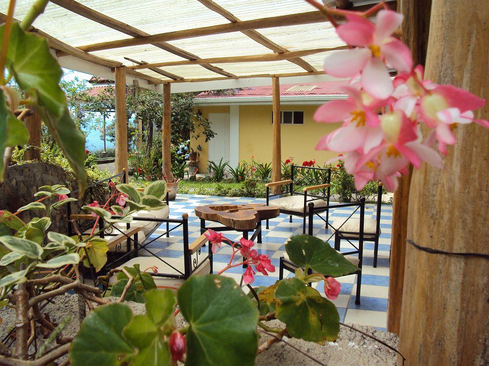 Guayabo Lodge