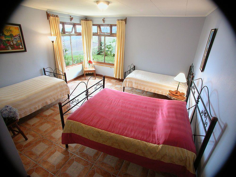 Guayabo Lodge