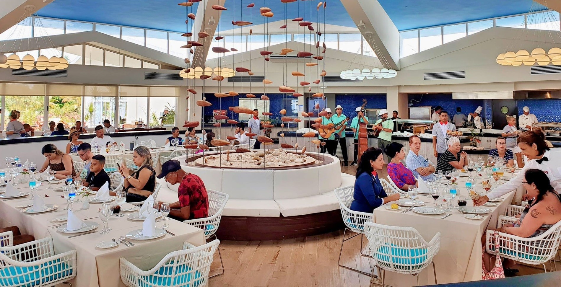 Gran Muthu Almirante Beach Hotel