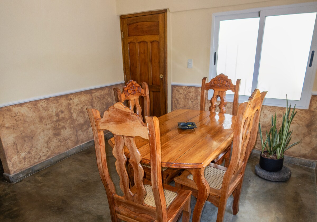 Casa Eduardo Playa Larga