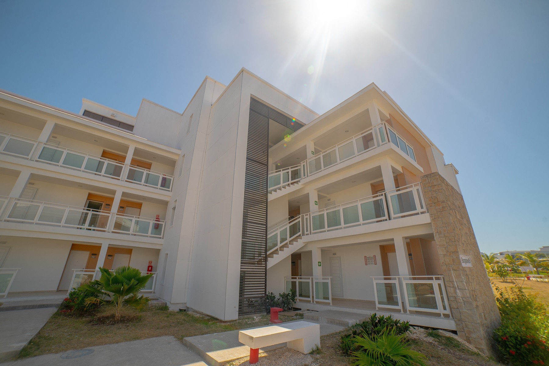 Gran Muthu Ensenada, Holguin