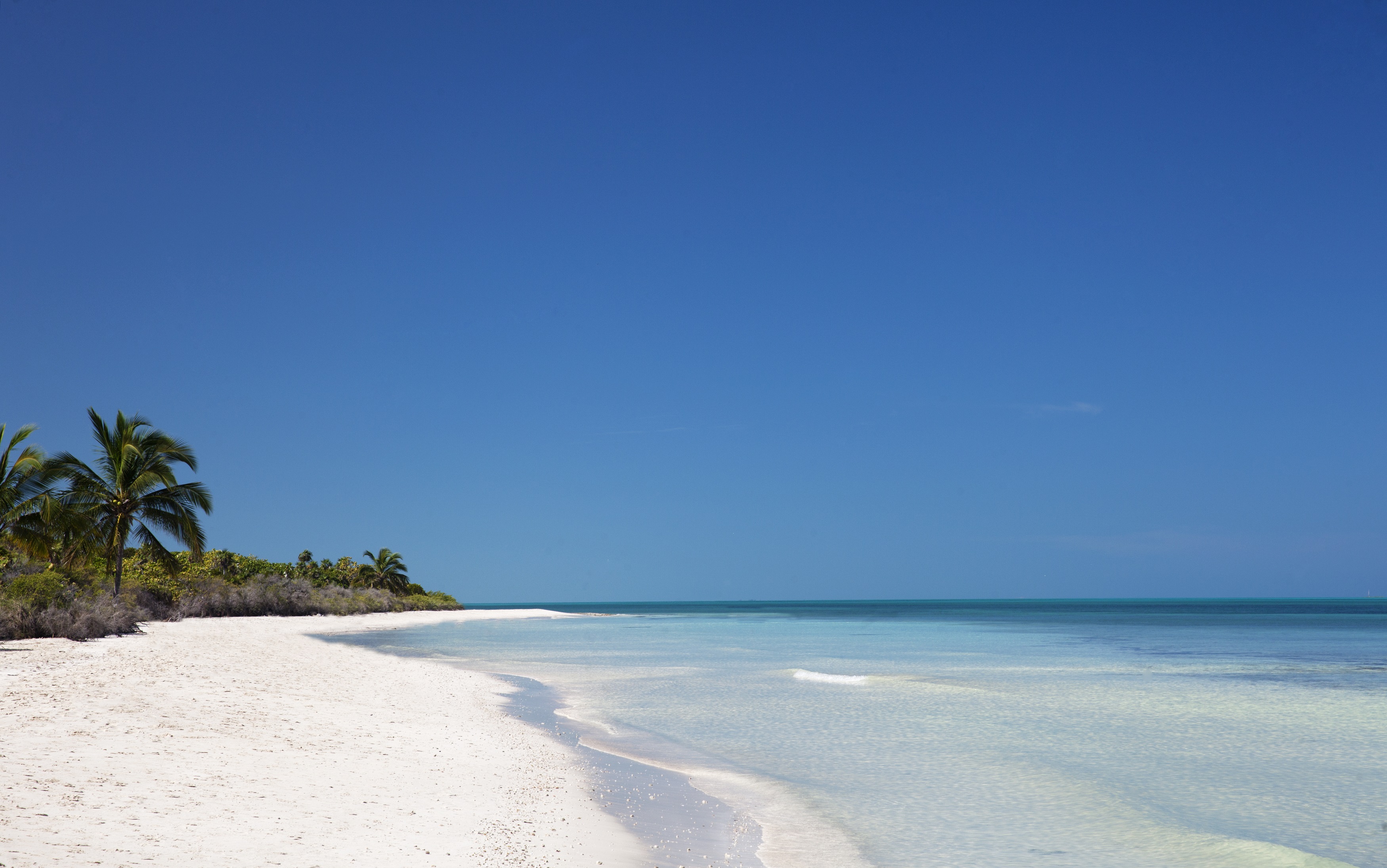 Memories Flamenco Beach Resort