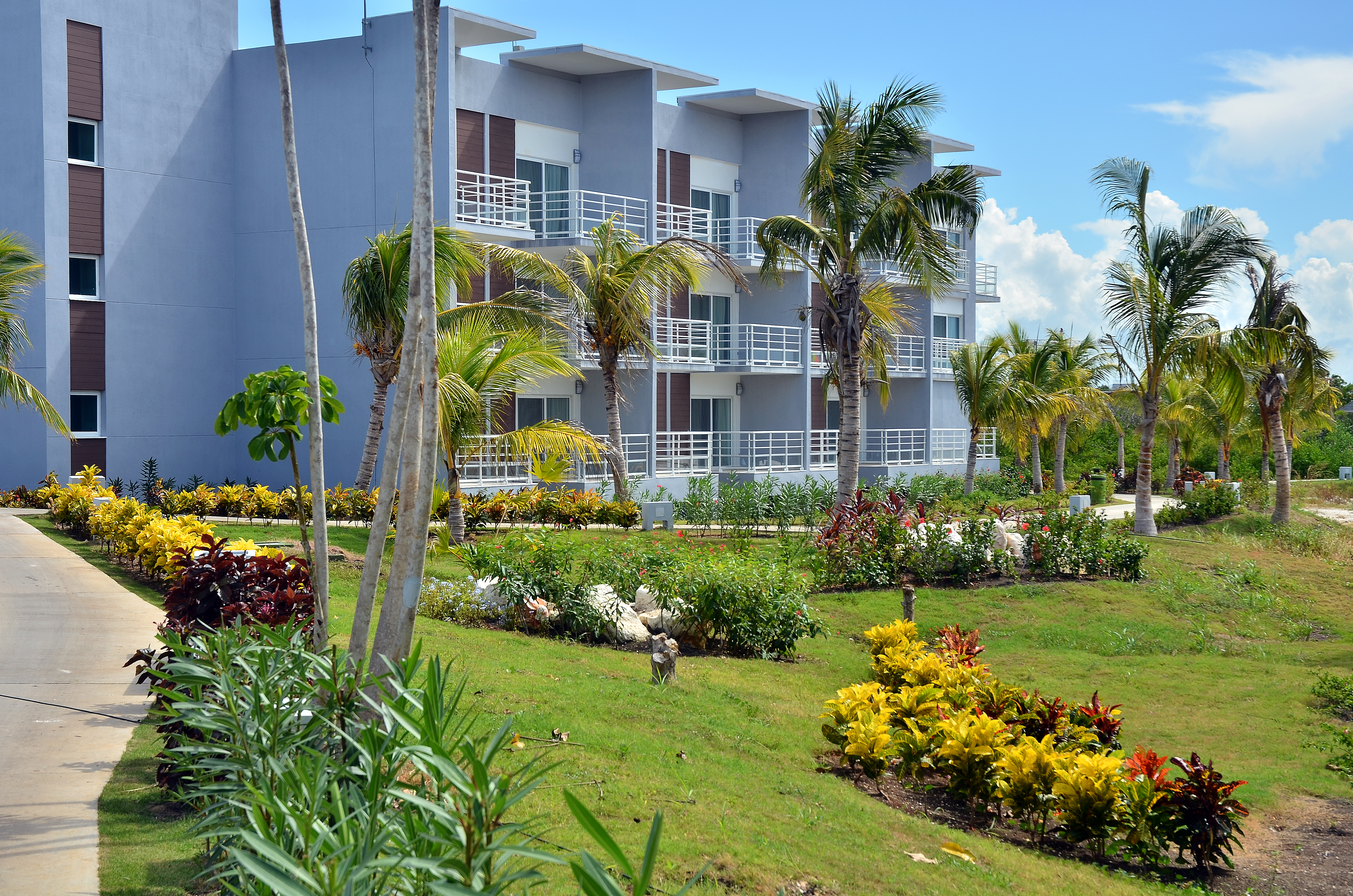 Grand Aston Cayo Las Brujas Beach Resort & Spa
