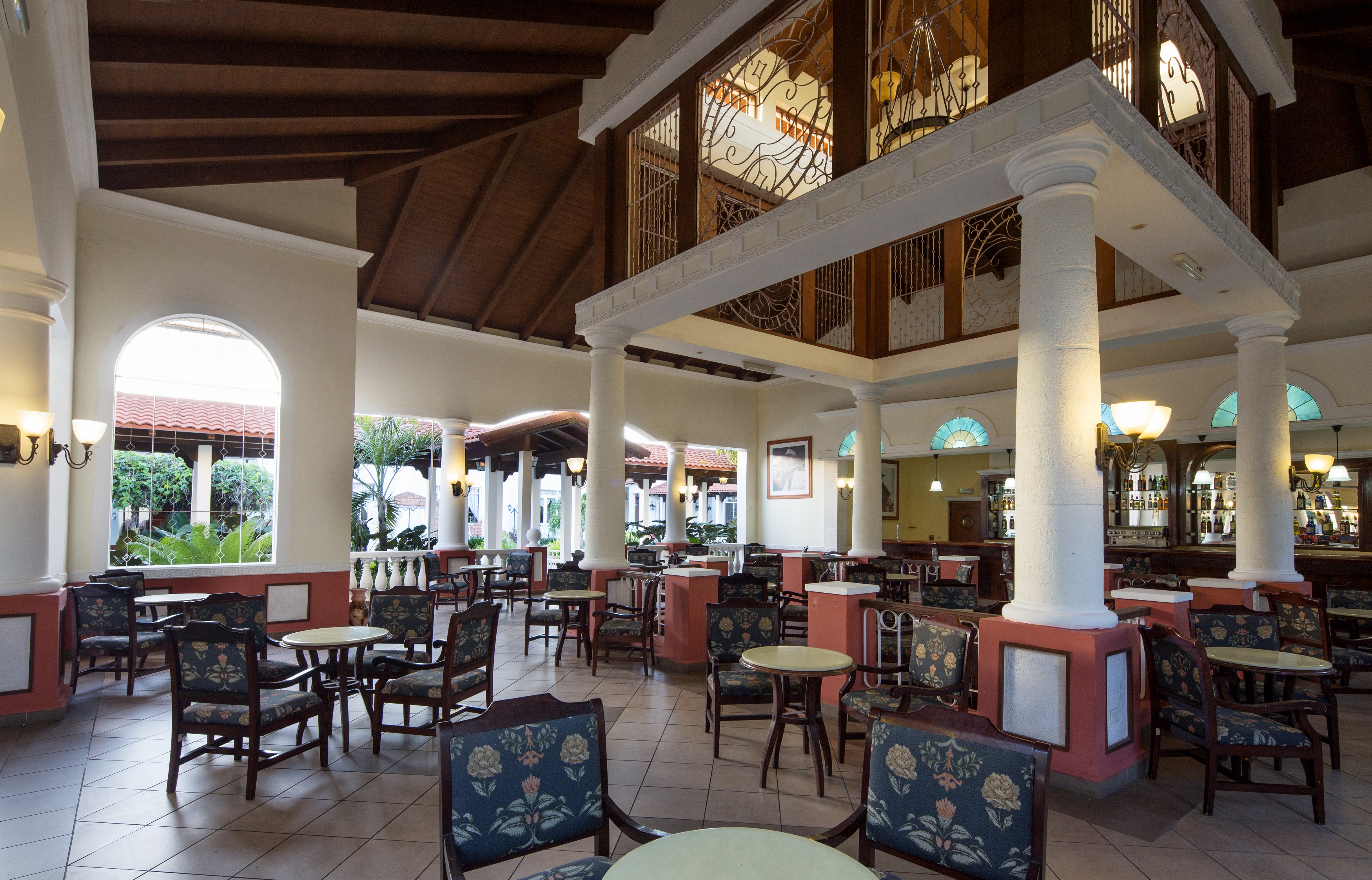 Memories Paraiso Beach Resort
