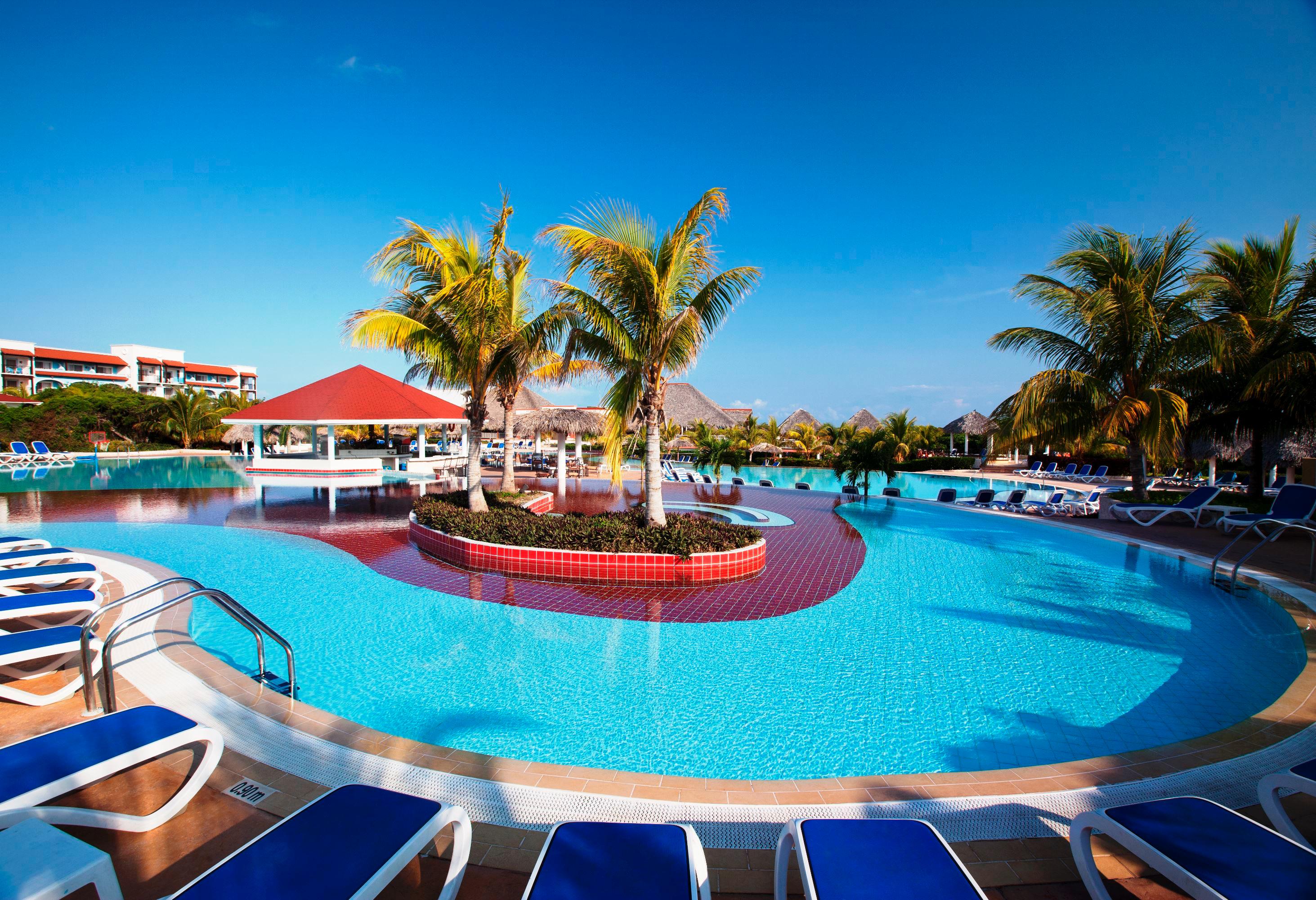 Memories Paraiso Beach Resort