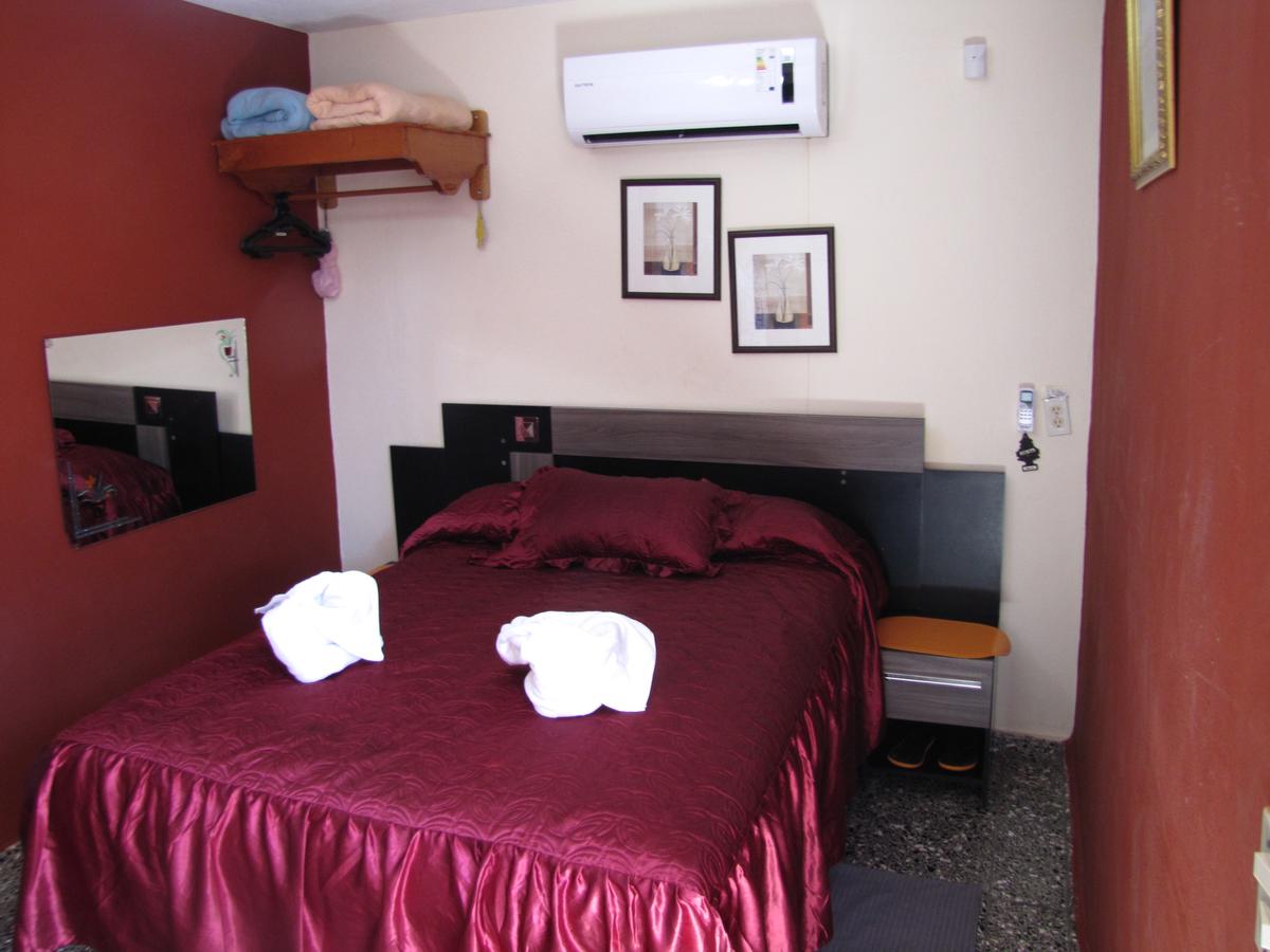 BR& Hostal Saiz