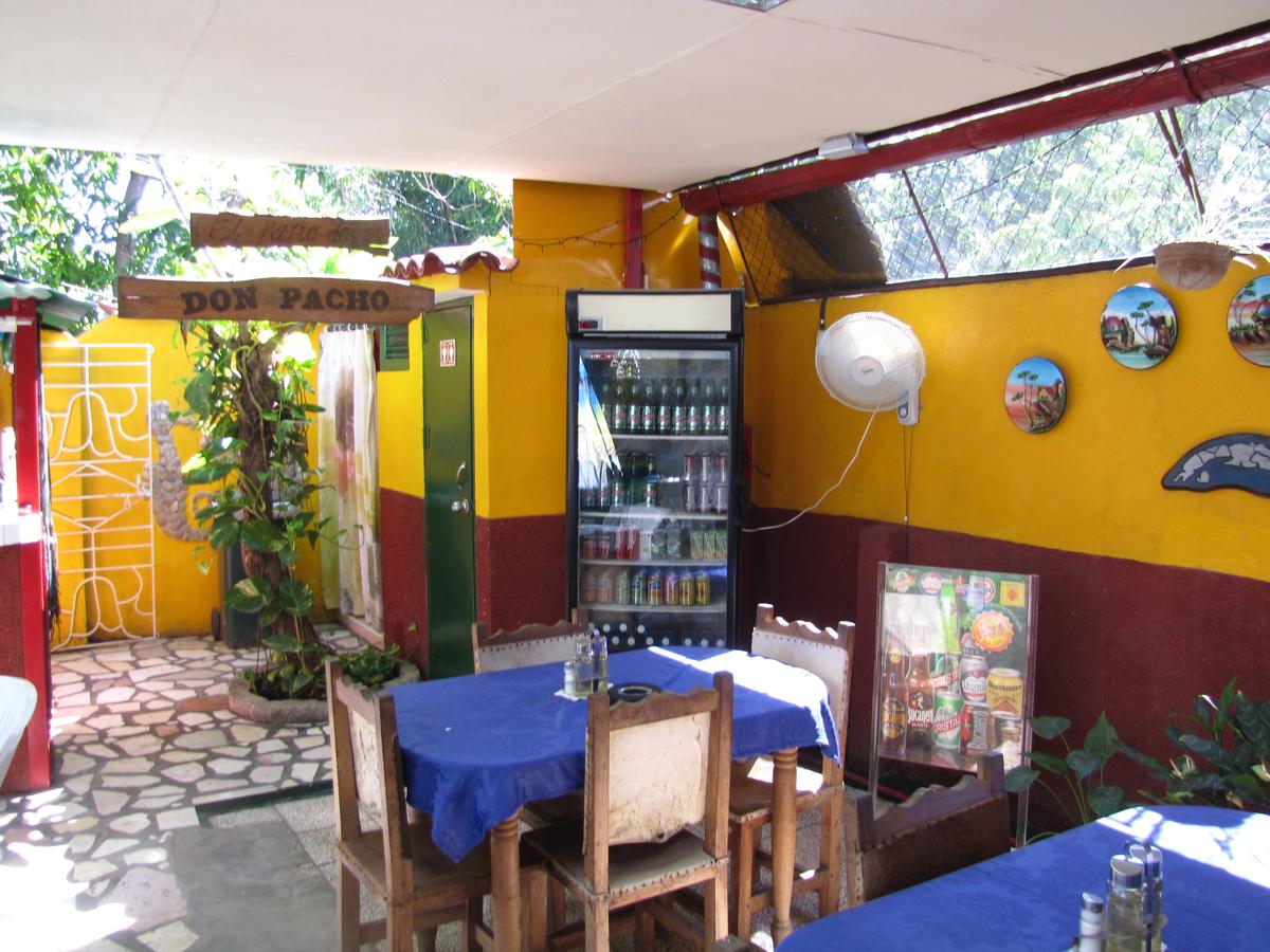 BR& Hostal Saiz