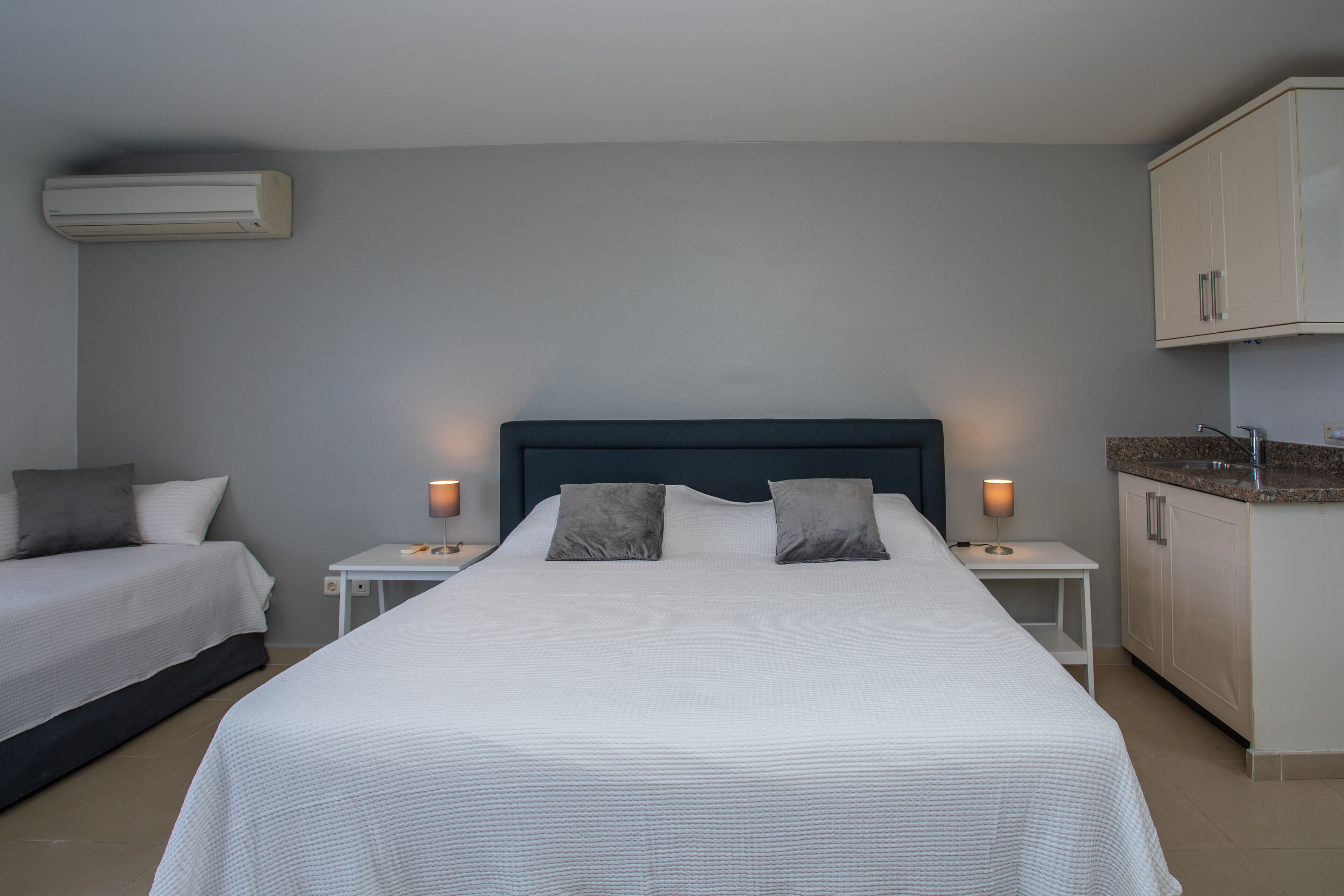 Blue Bay Beach Apartments