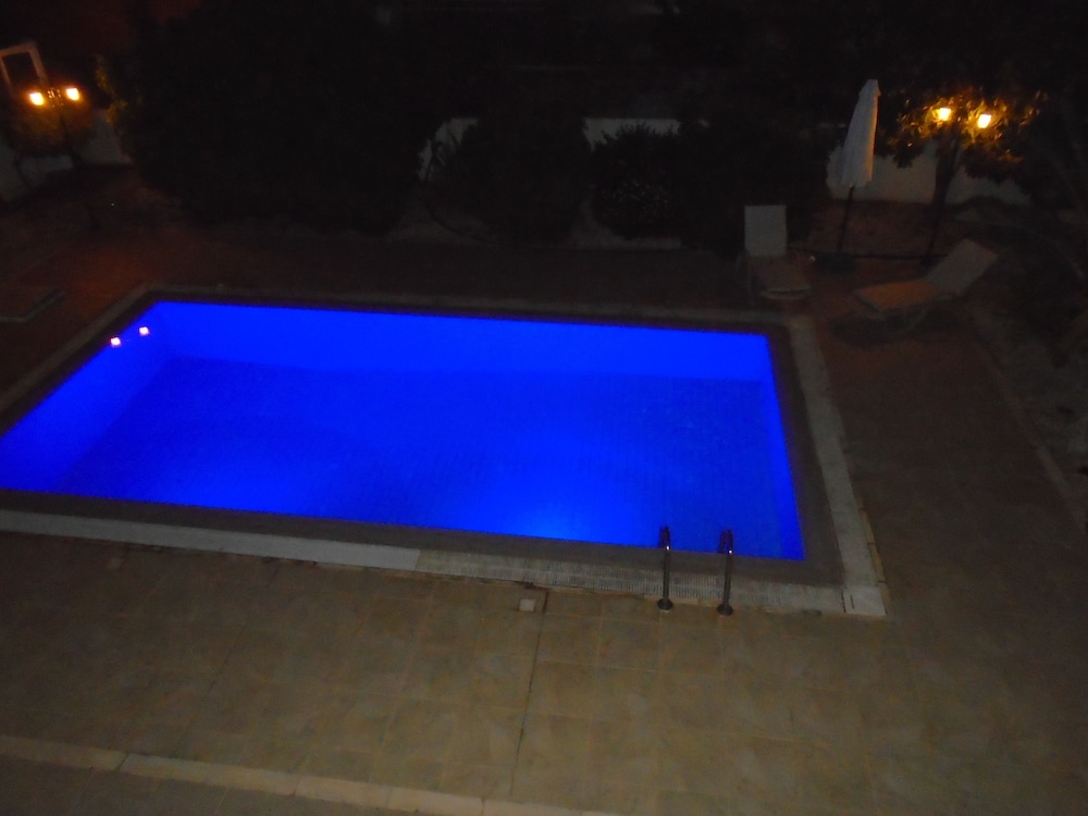 Paradise Villa