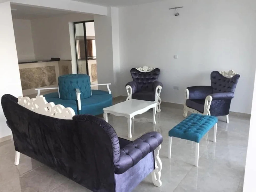Livana Hotel