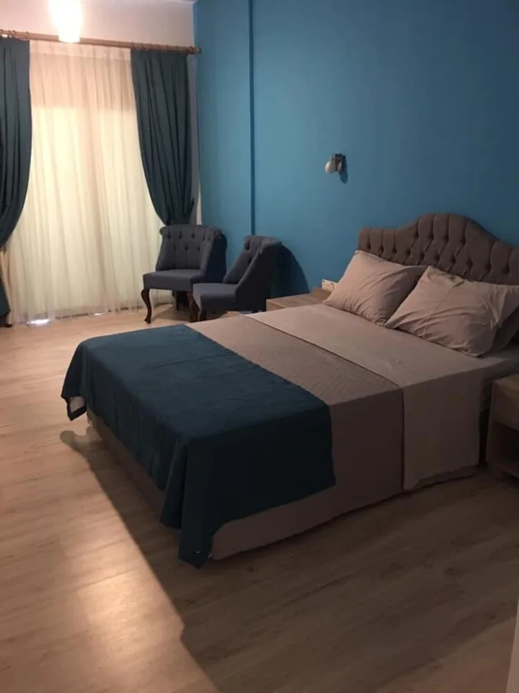 Livana Hotel