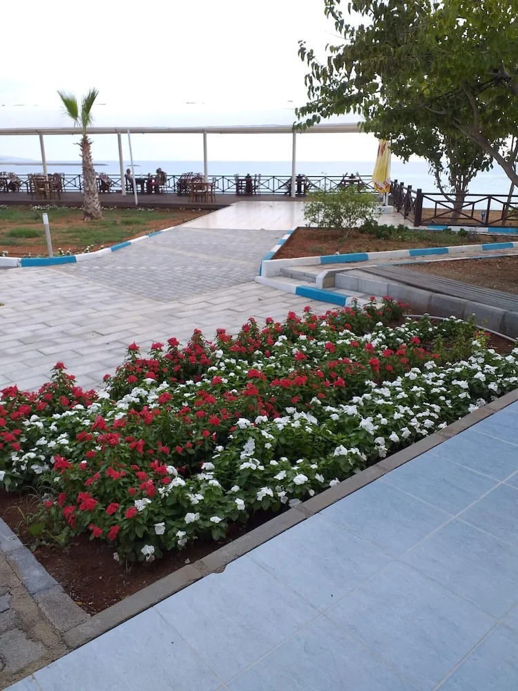 Livana Hotel