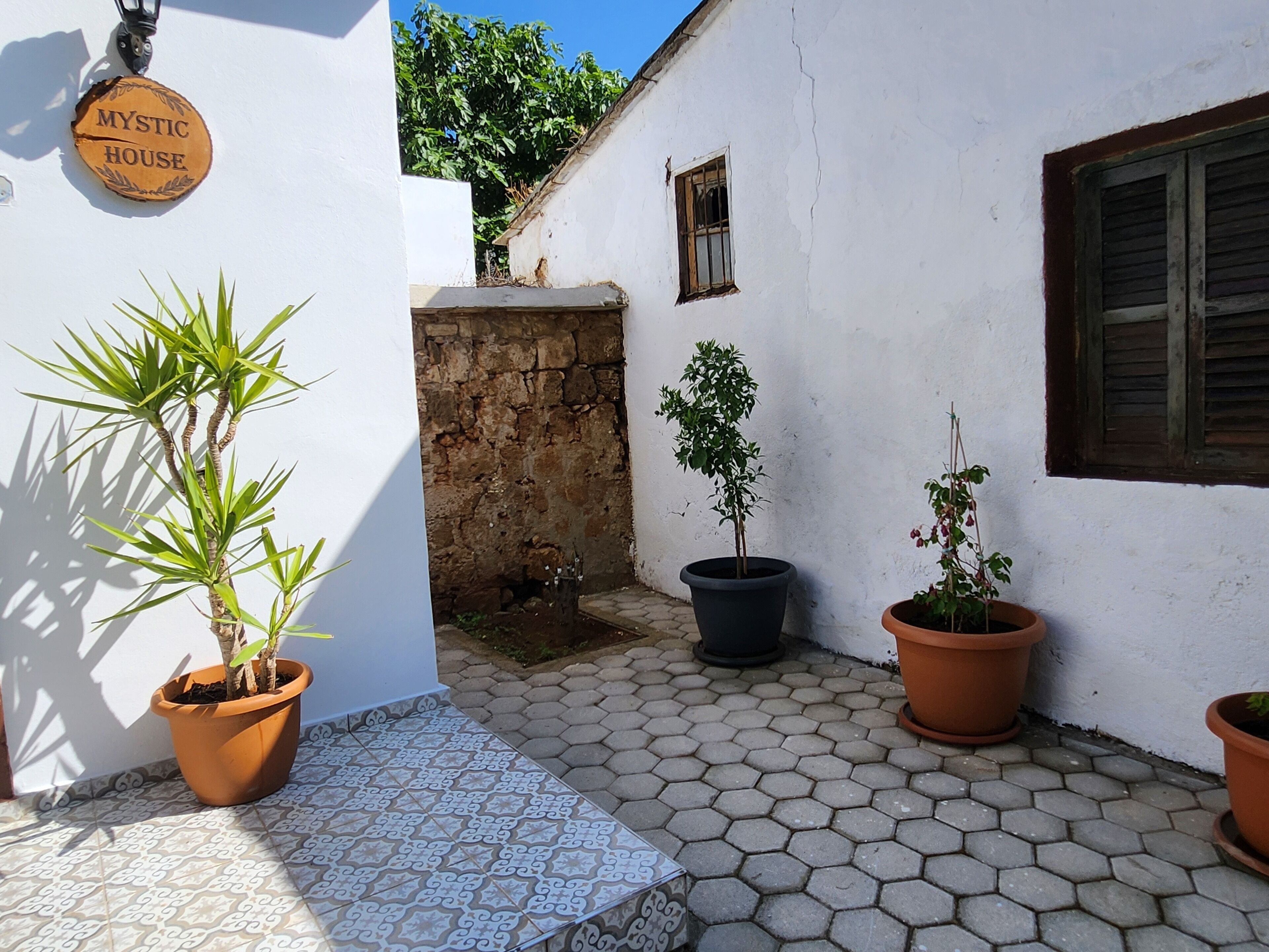 Mystic Guest House