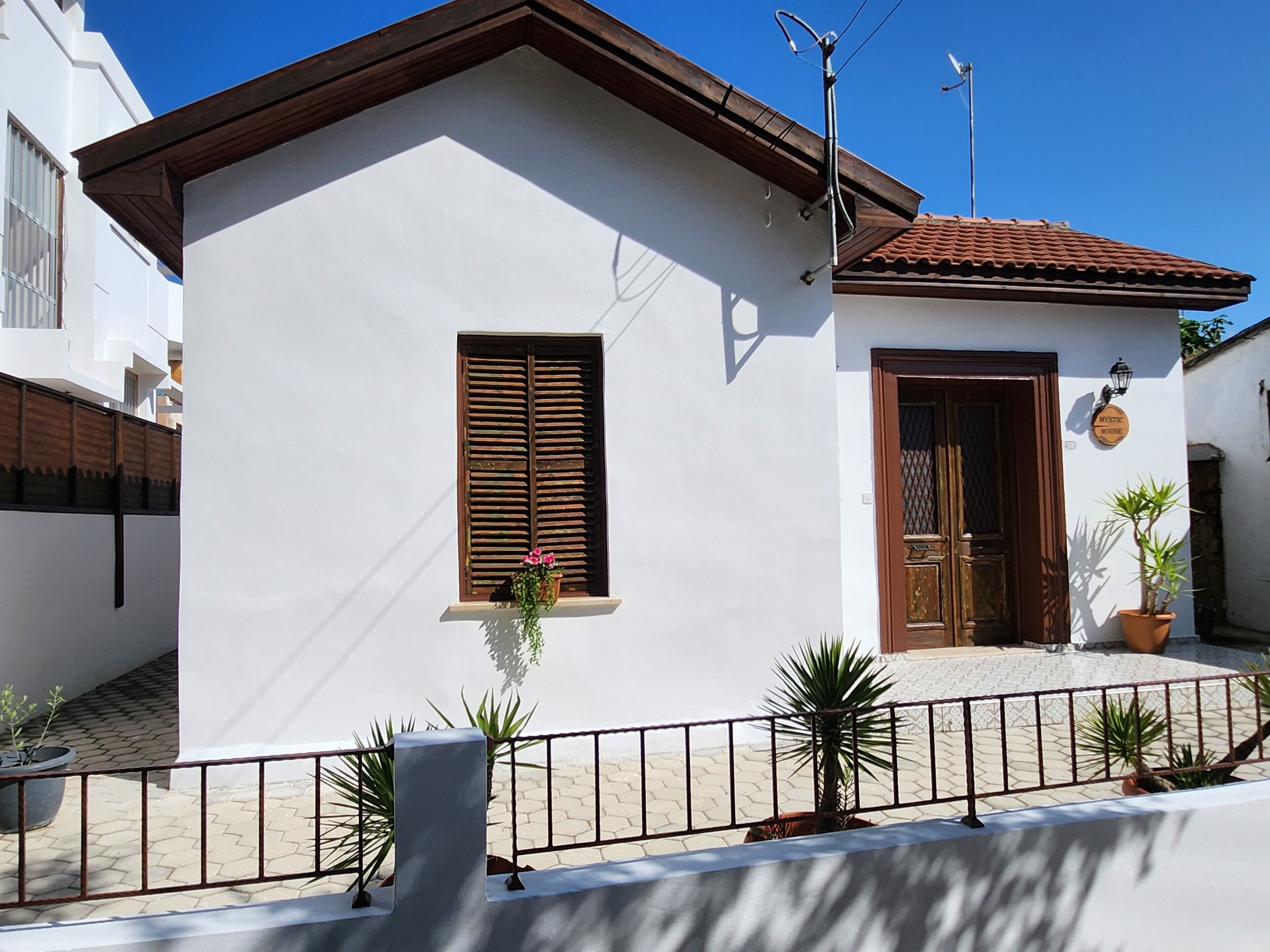 Mystic Guest House