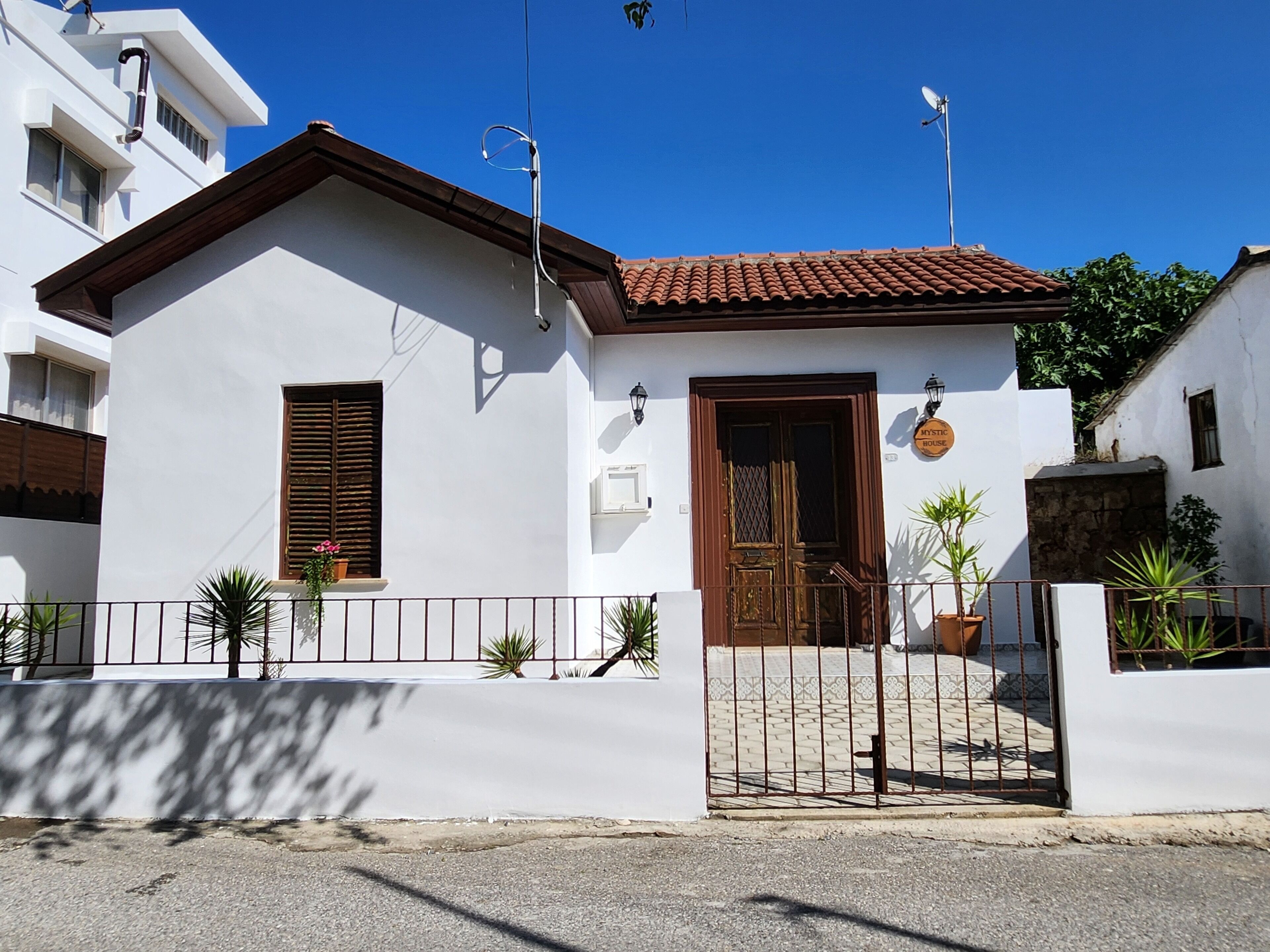 Mystic Guest House