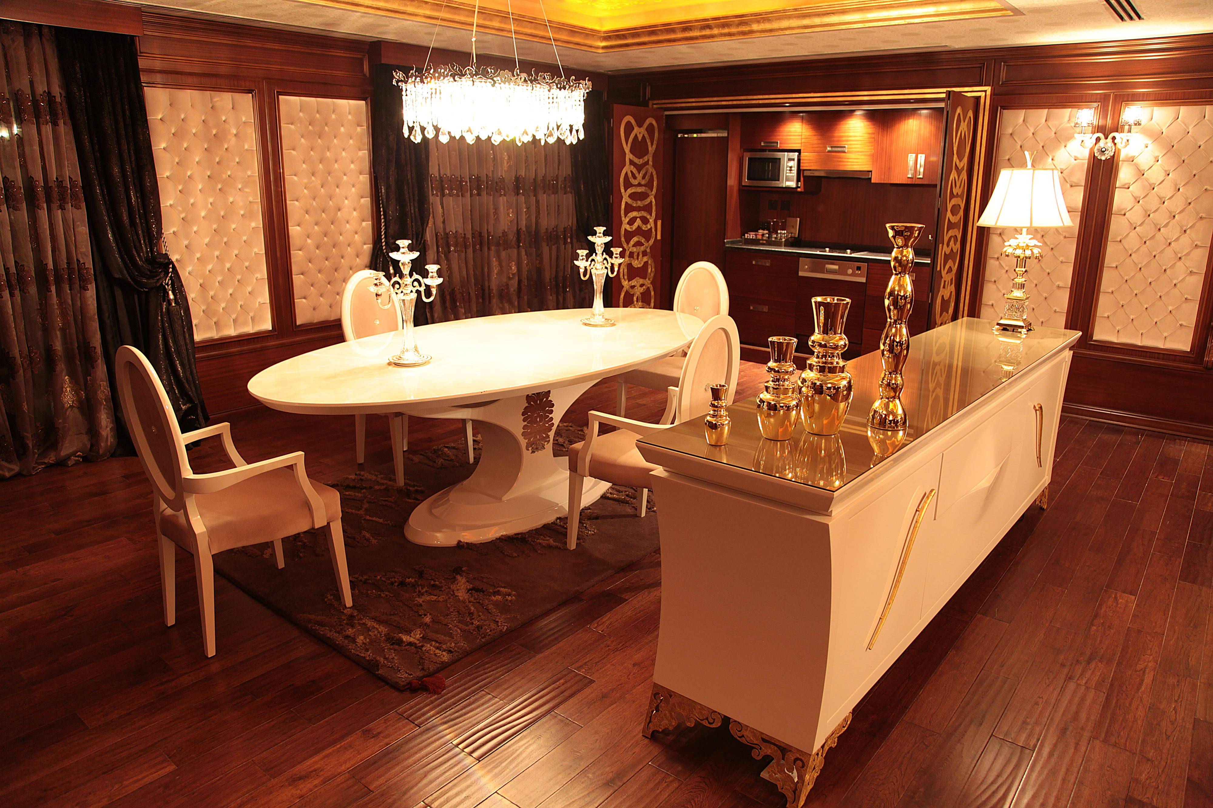Cratos Premium Hotel & Casino
