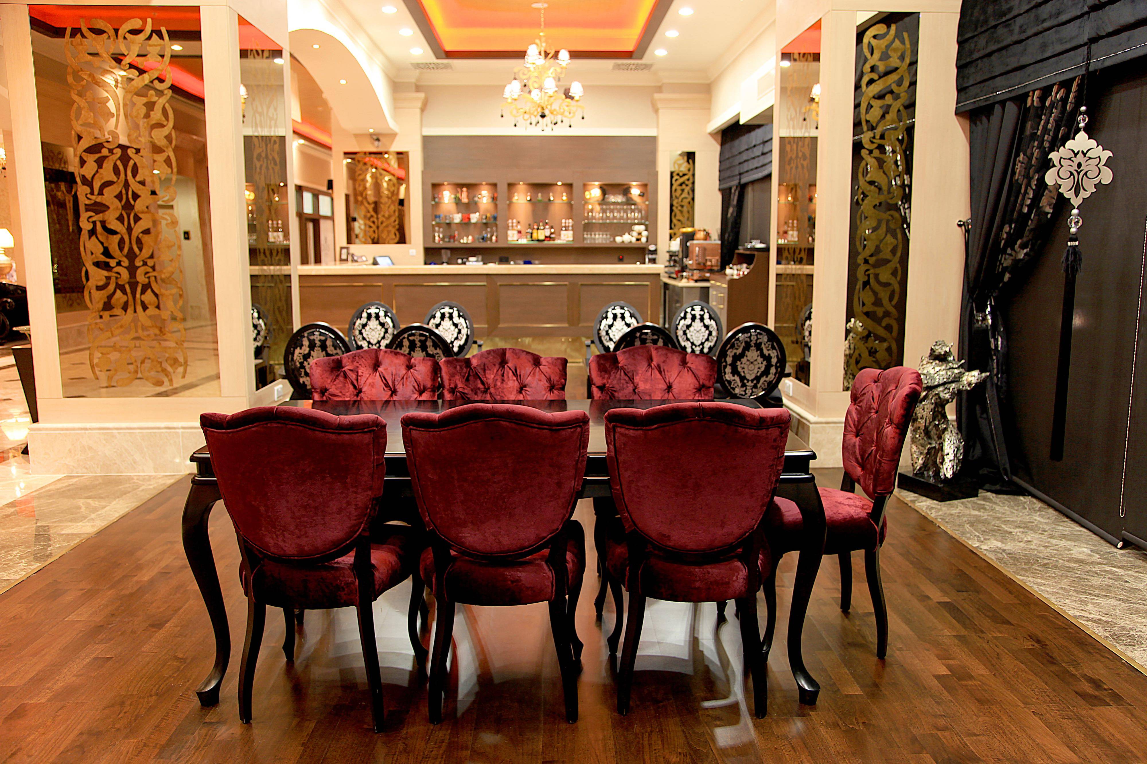 Cratos Premium Hotel & Casino