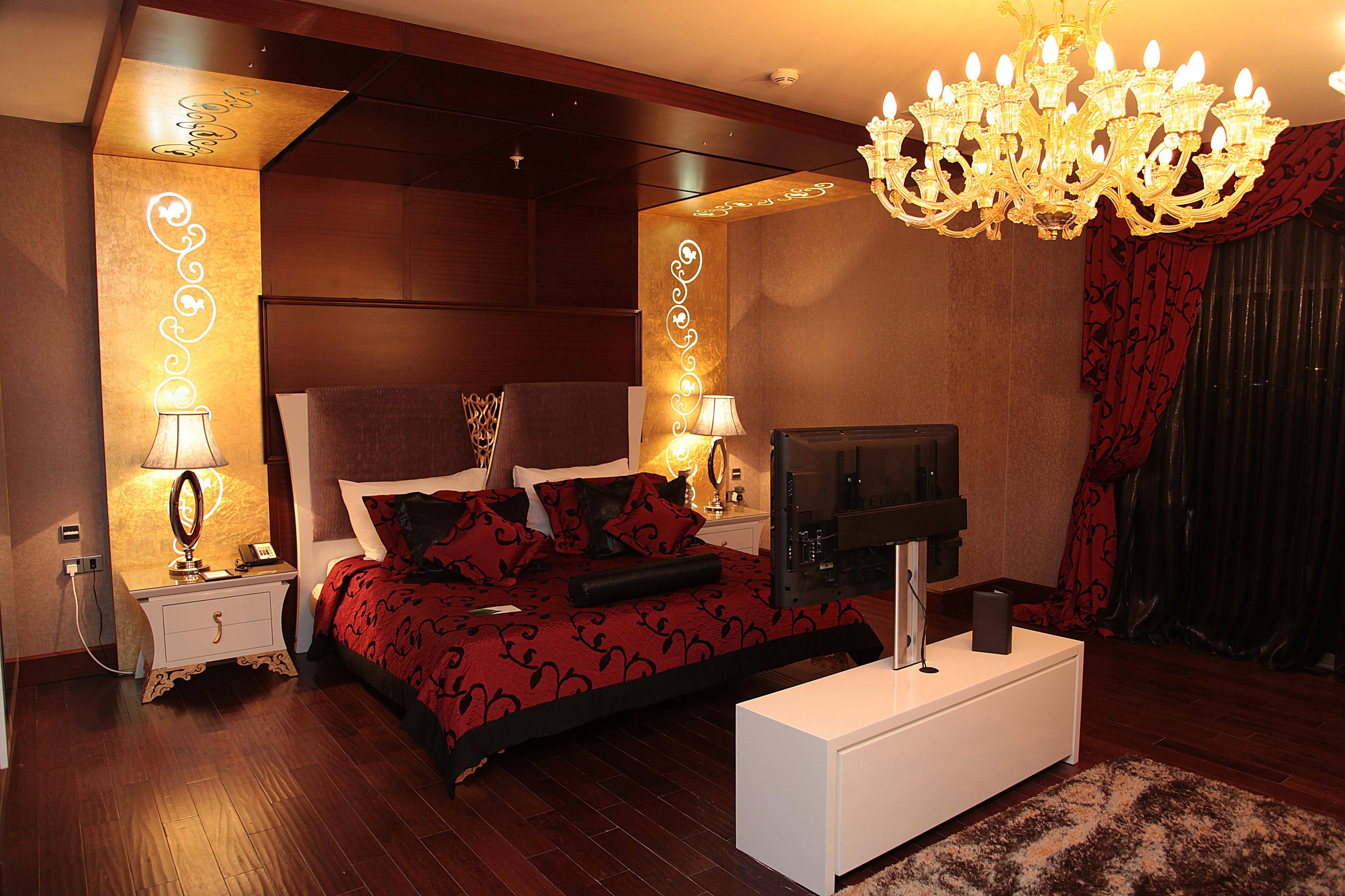 Cratos Premium Hotel & Casino