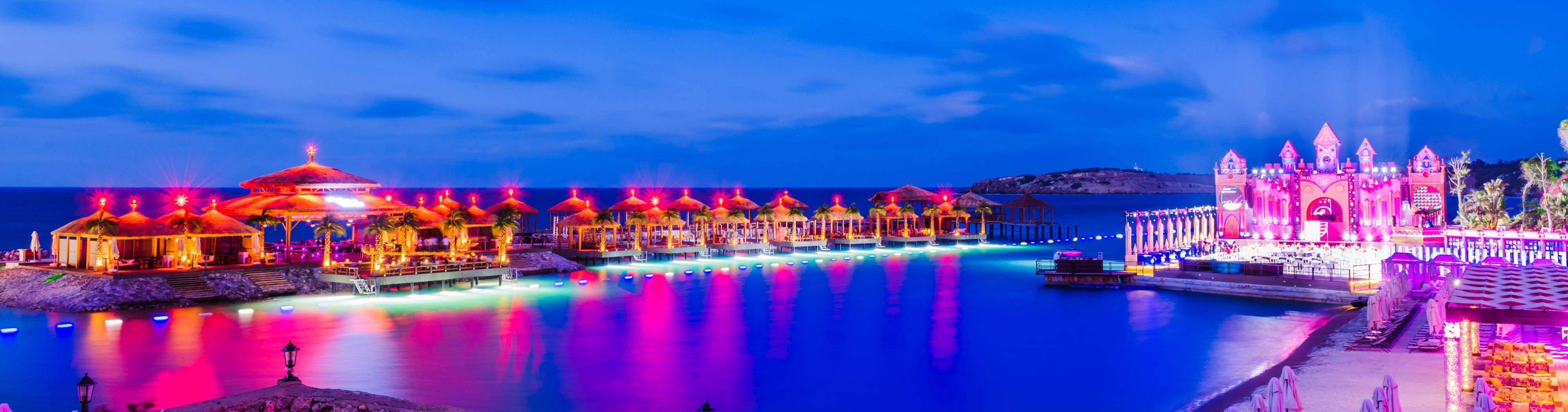 Cratos Premium Hotel & Casino
