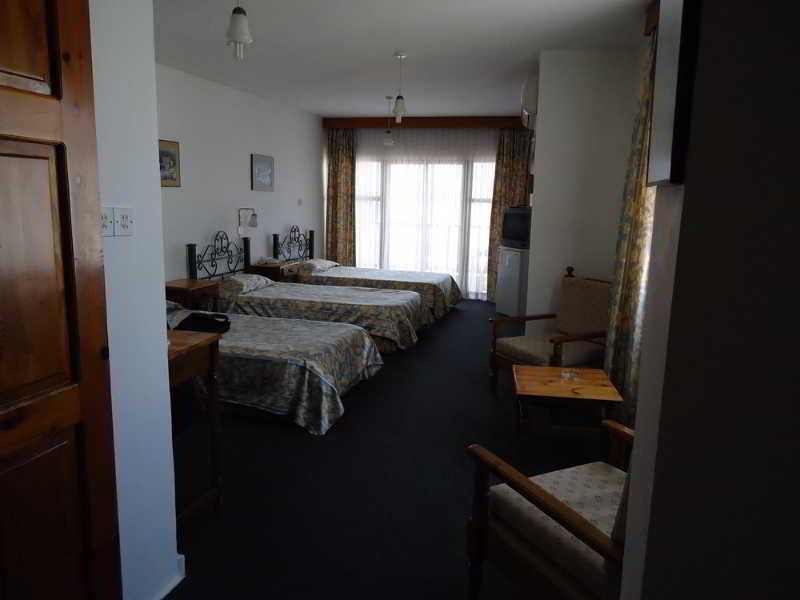 Harbour Scene Hotel