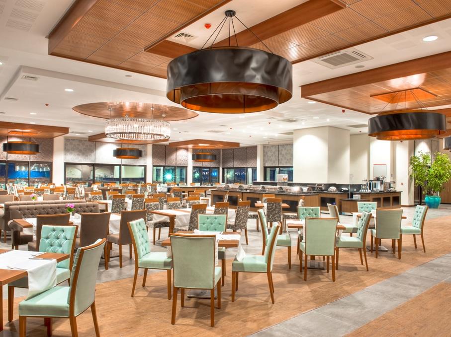 Korineum Golf & Beach Resort