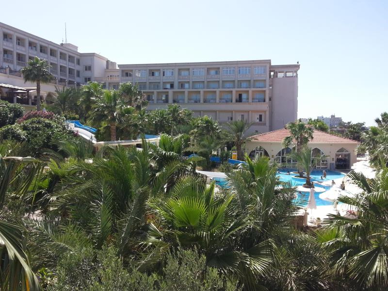 Oscar Resort Hotel