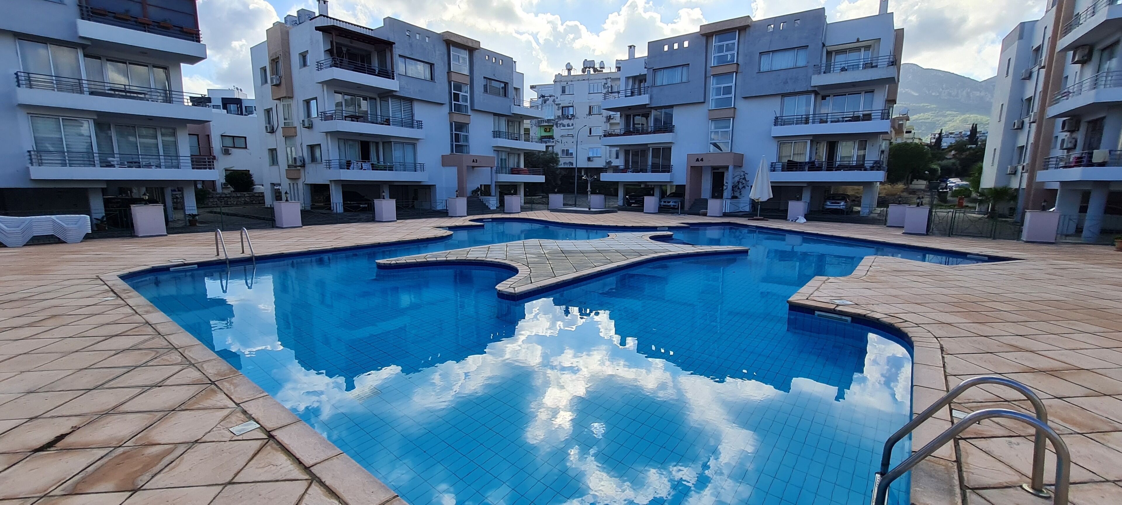 Rix Apartments