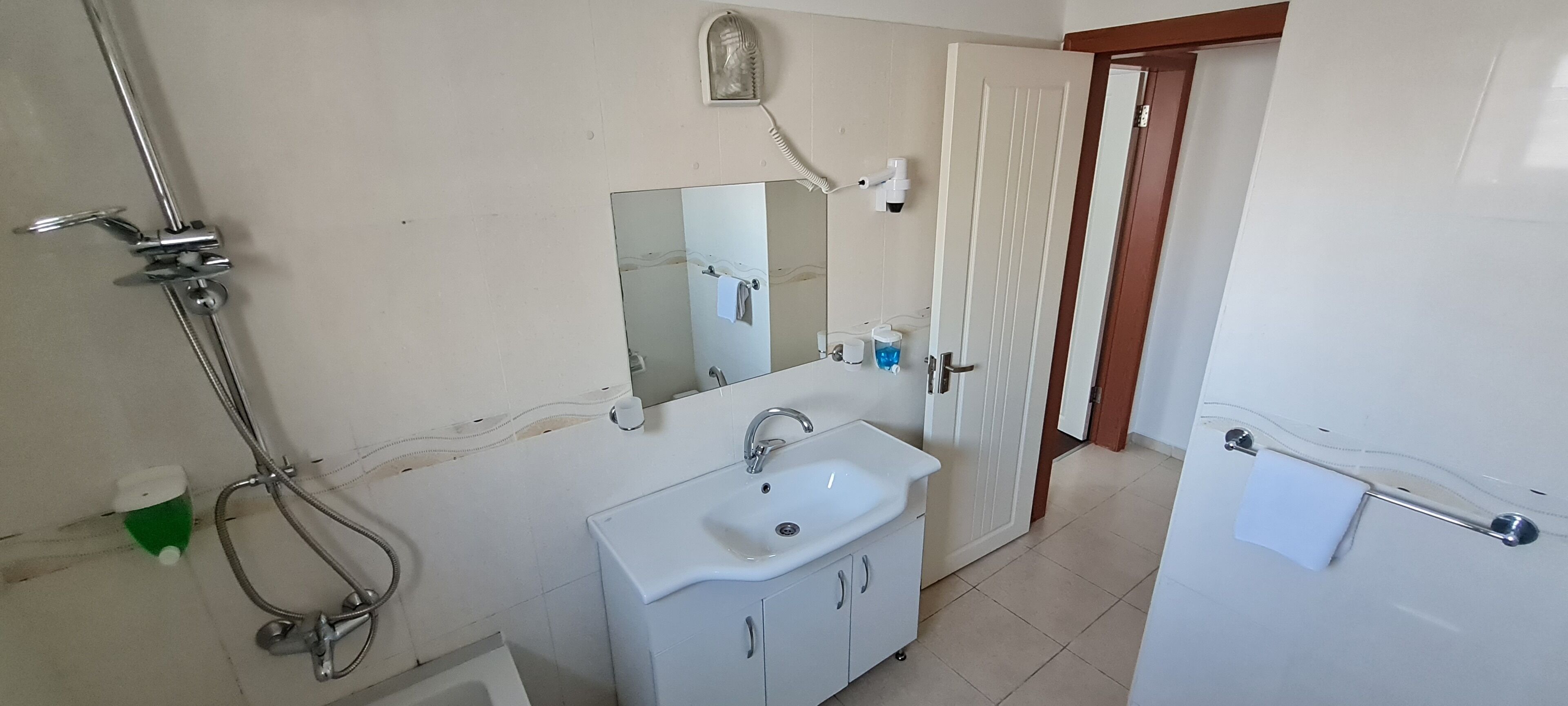 Rix Apartments