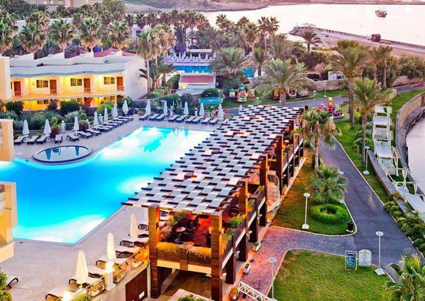 Vuni Palace Hotel & Casino