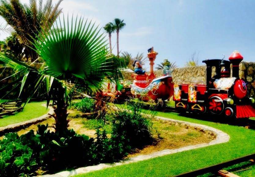 Vuni Palace Hotel & Casino