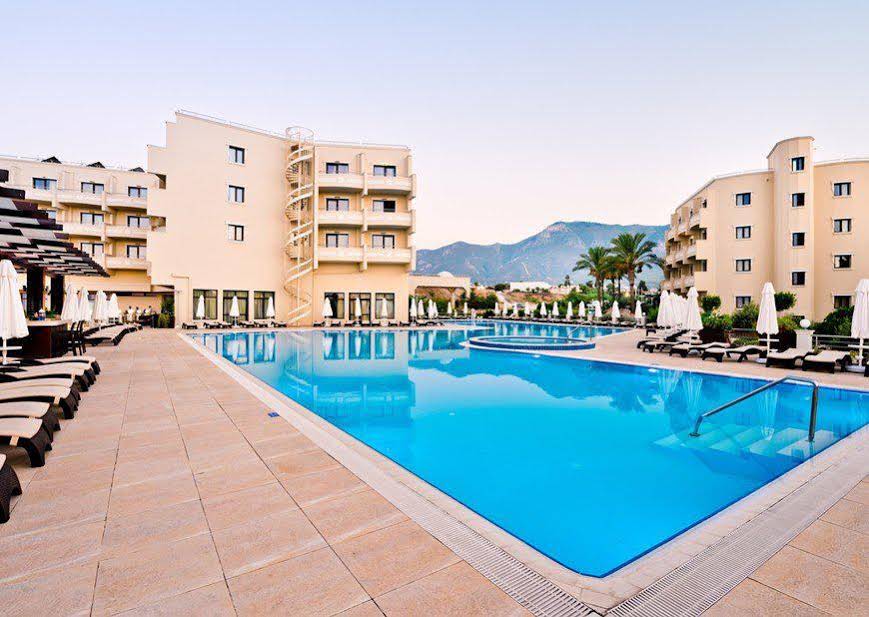Vuni Palace Hotel & Casino