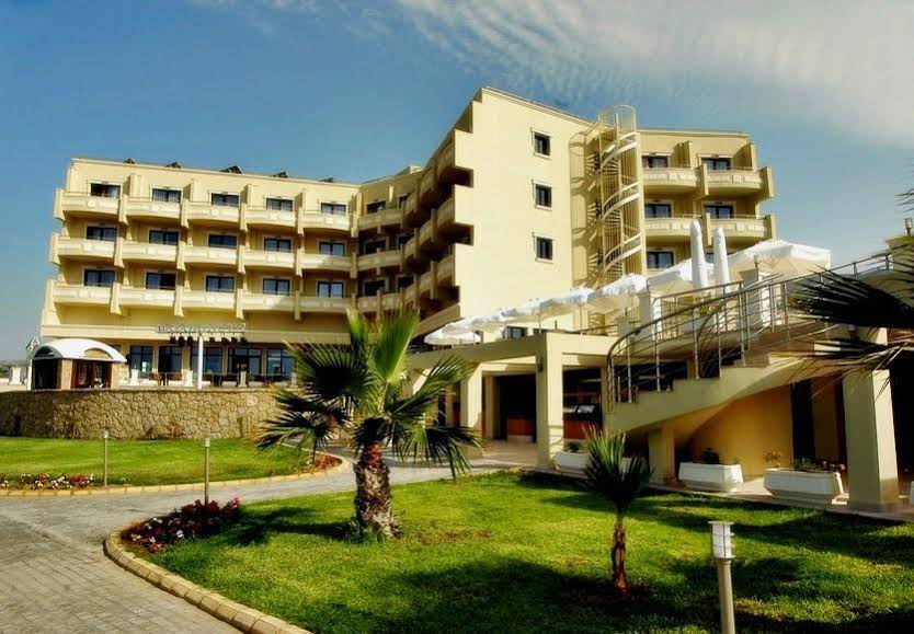 Vuni Palace Hotel & Casino